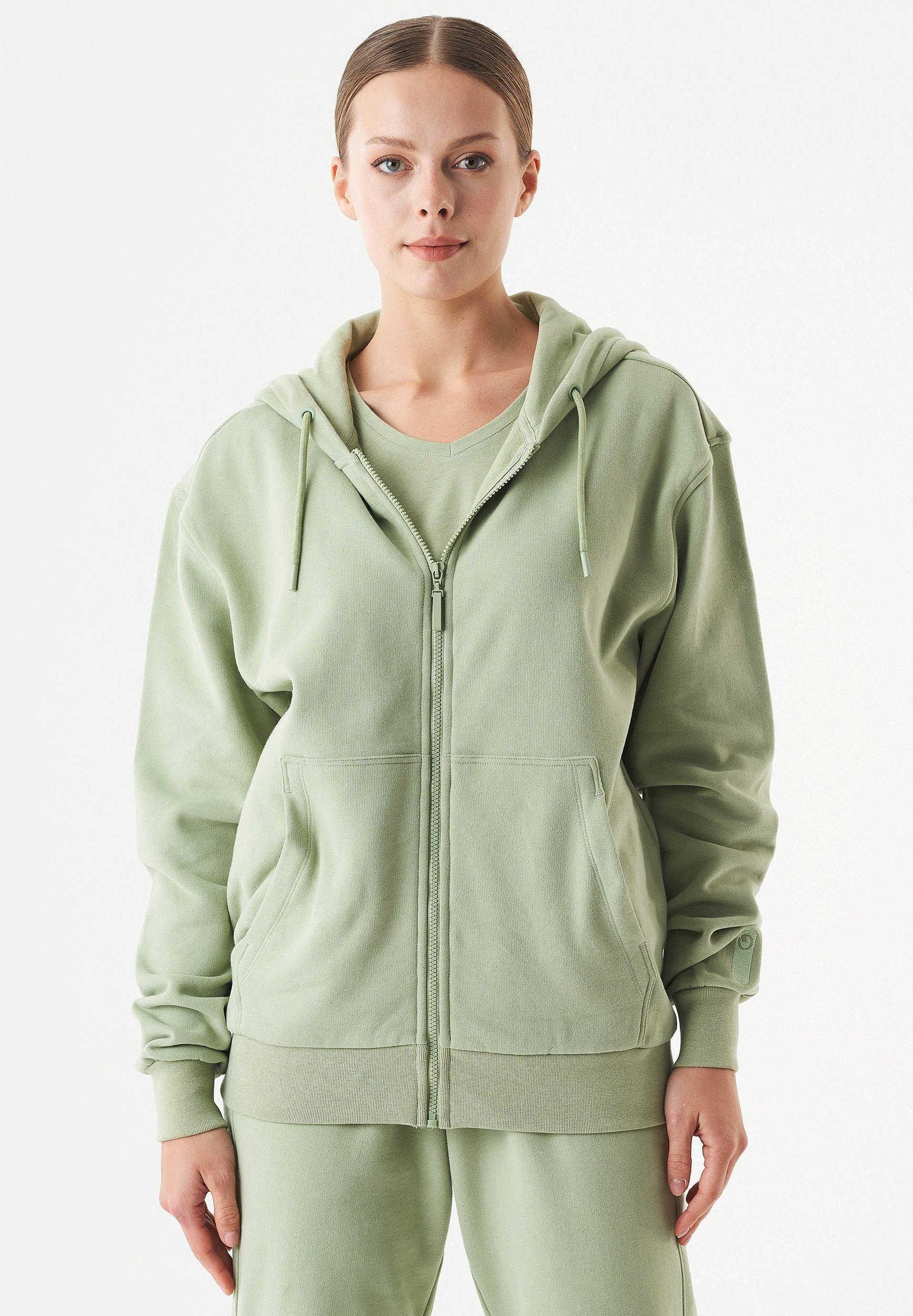 ORGANICATION Sweatjacke Junda-Unisex Full Zip Hoodie in Sage Green