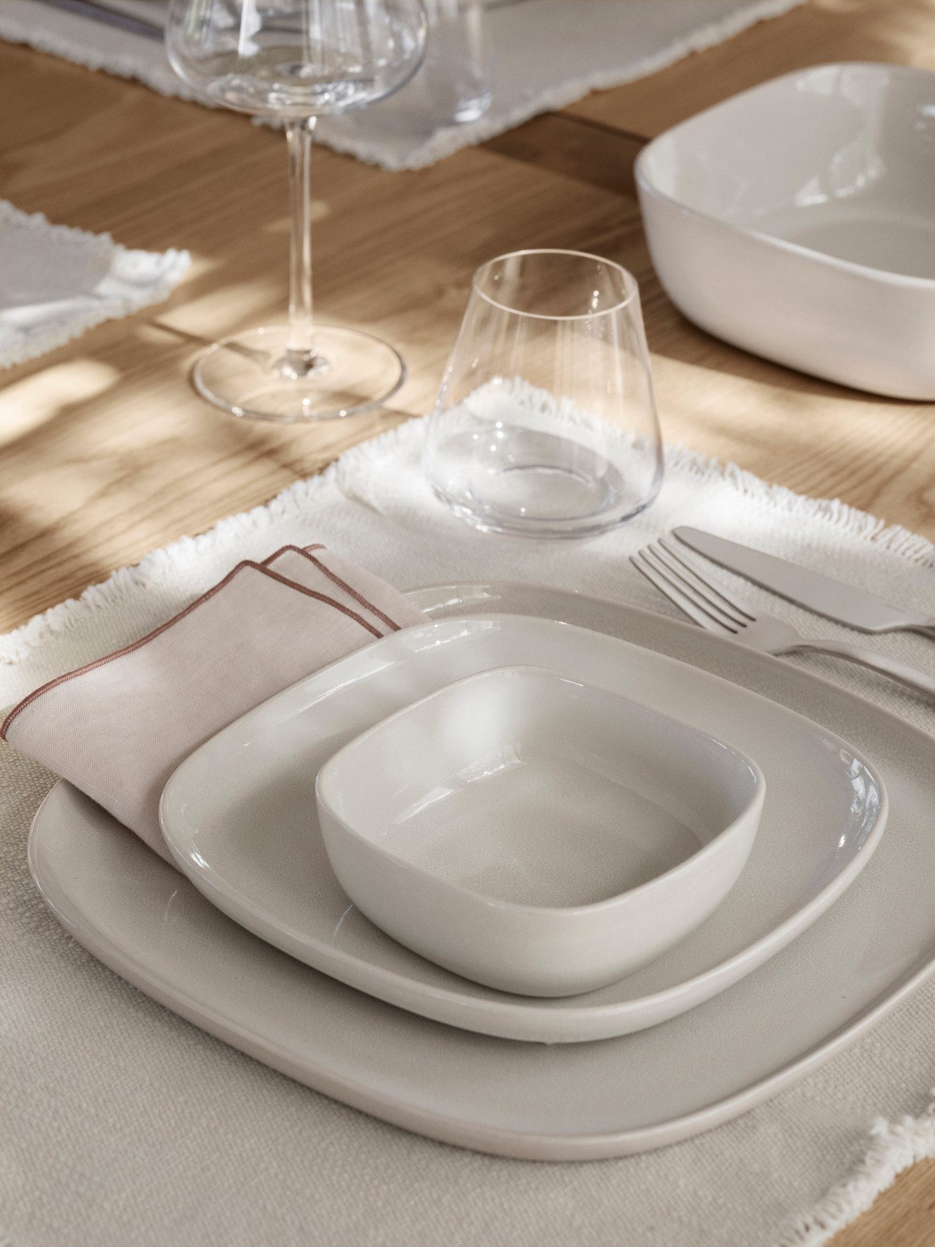 blomus Platzset -LINEO- Untersetzer, Tischset, Platzdecken: Rutschfest & Stabil, (1-St), weicher Leinenstoff, festliche Tafel, einfache Reinigung