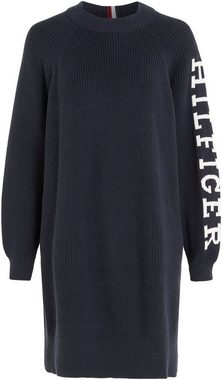 Tommy Hilfiger Strickkleid PLACED HILFIGER SWEATER DRESS mit markantem Hilfiger Logo-Schriftzug Auf dem Ärmel