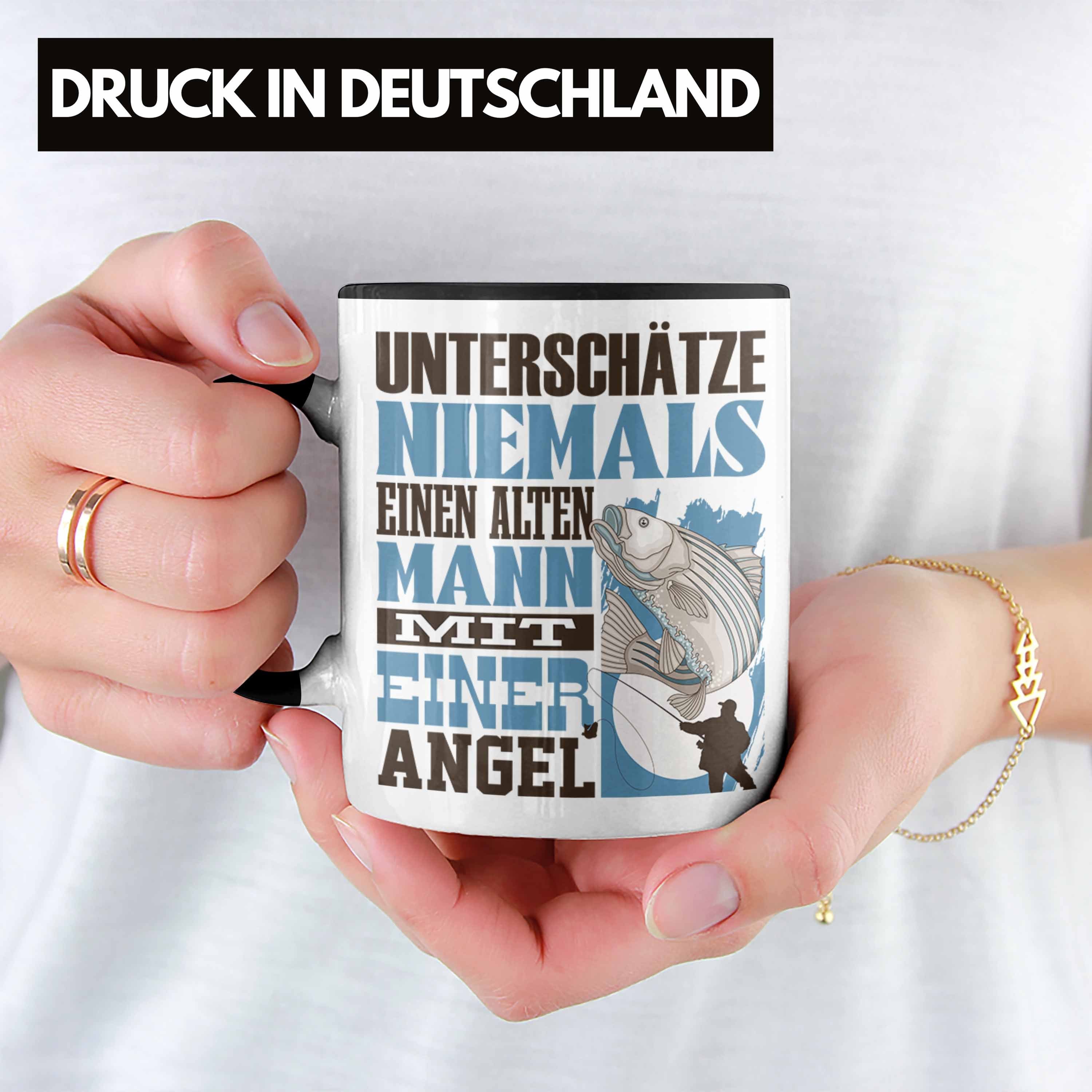 Trendation Tasse Angel Tasse Geschenk für Lustiger Angler Fischer Spruch Unterschätze Schwarz