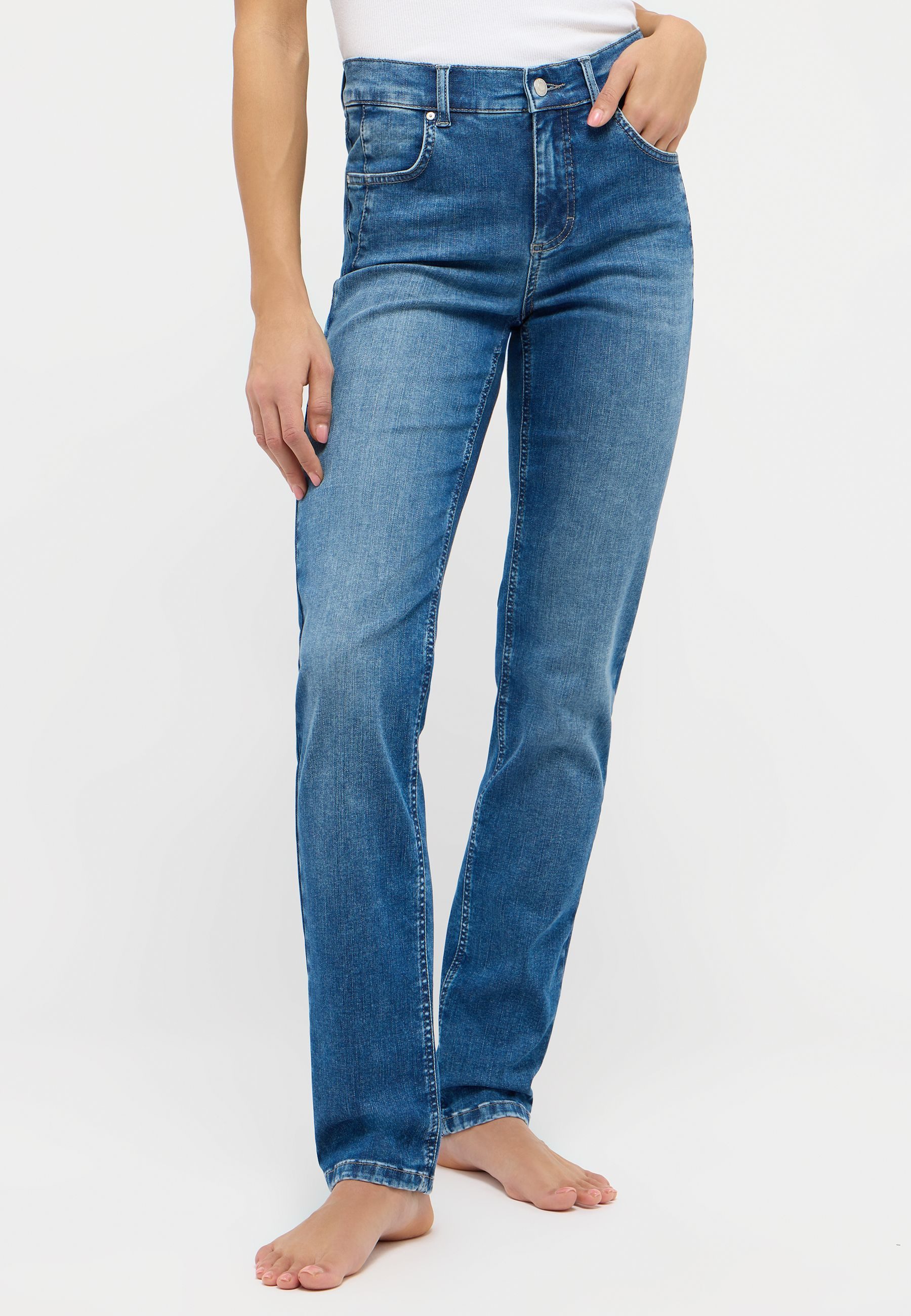 Chinos