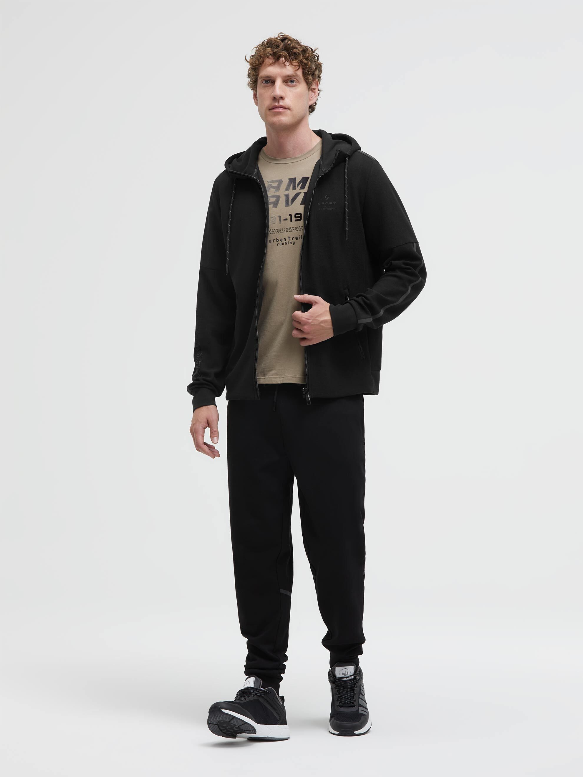 CAMP DAVID Kapuzensweatjacke mit Reißverschlusstaschen – Bild 4 von 5