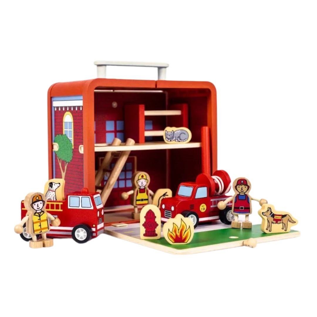 suebidou Spielfigur mit Feuerwehrstation Mitnehm-Koffer Holzfiguren