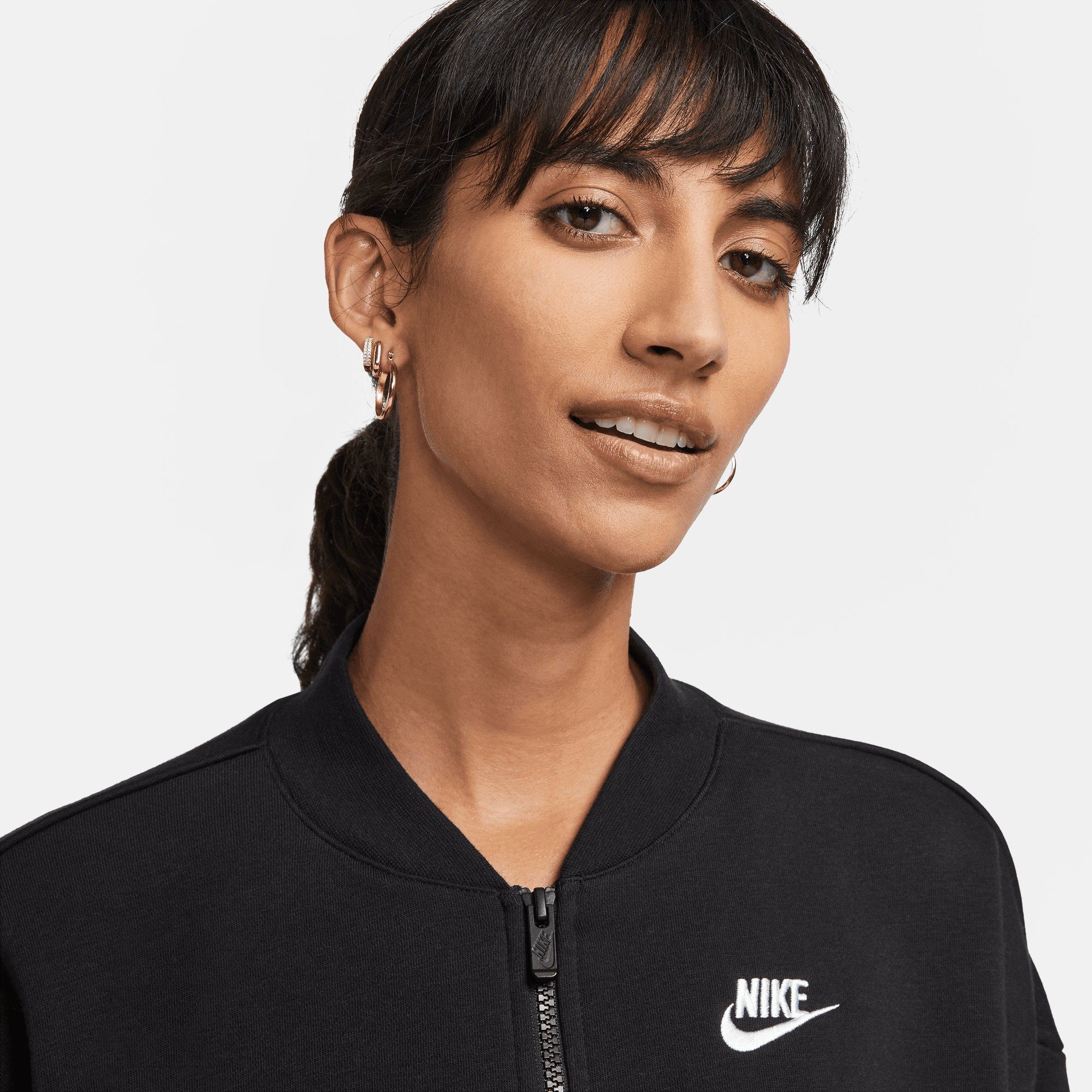 Sweatjacke OVERSIZED CLUB WOMEN'S CROPPED FULL-ZIP JACKET Sportswear FLEECE Nike BLACK/WHITE
