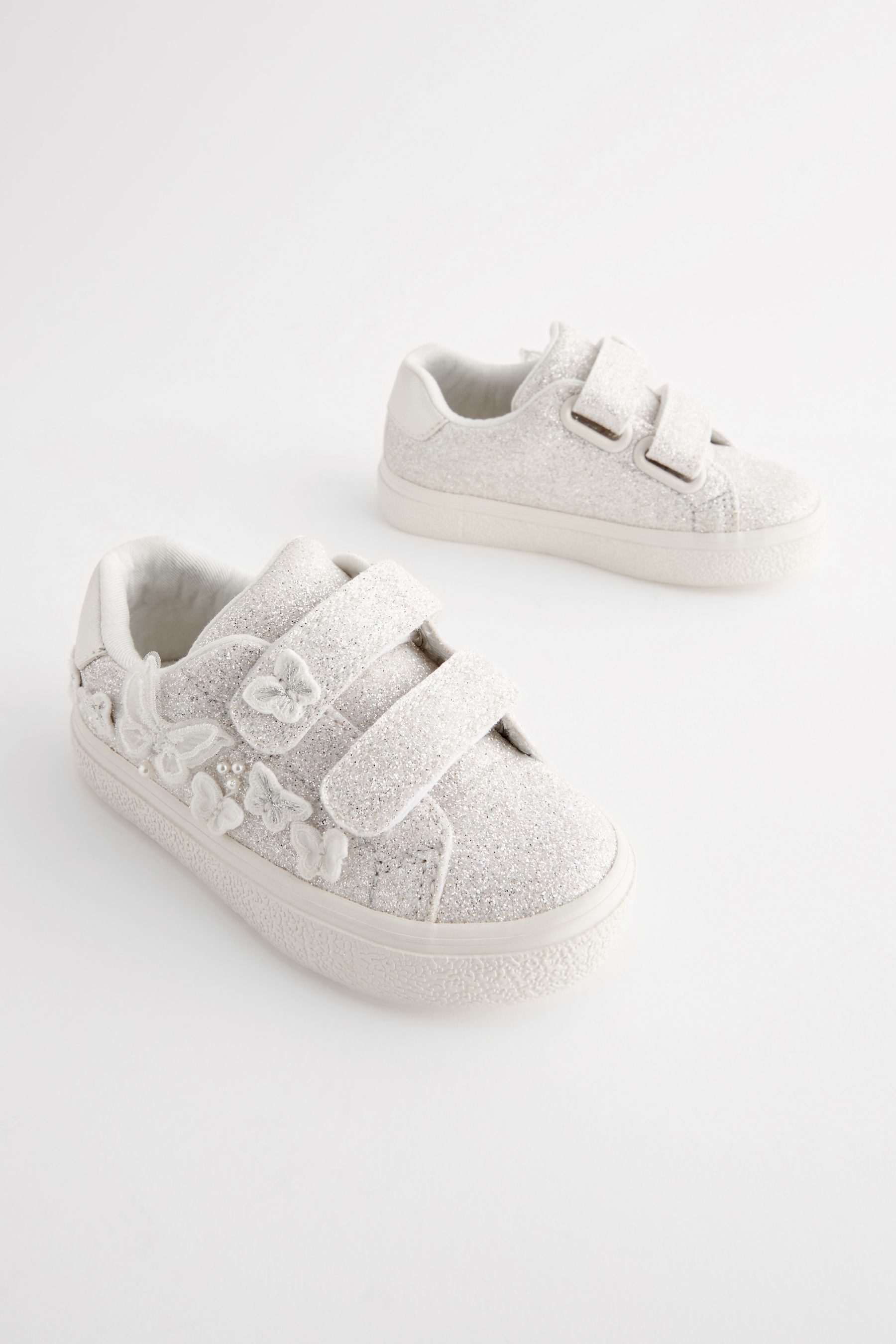 Next Schmetterling Turnschuhe mit Klettverschlussriemen Sneaker (1-tlg)