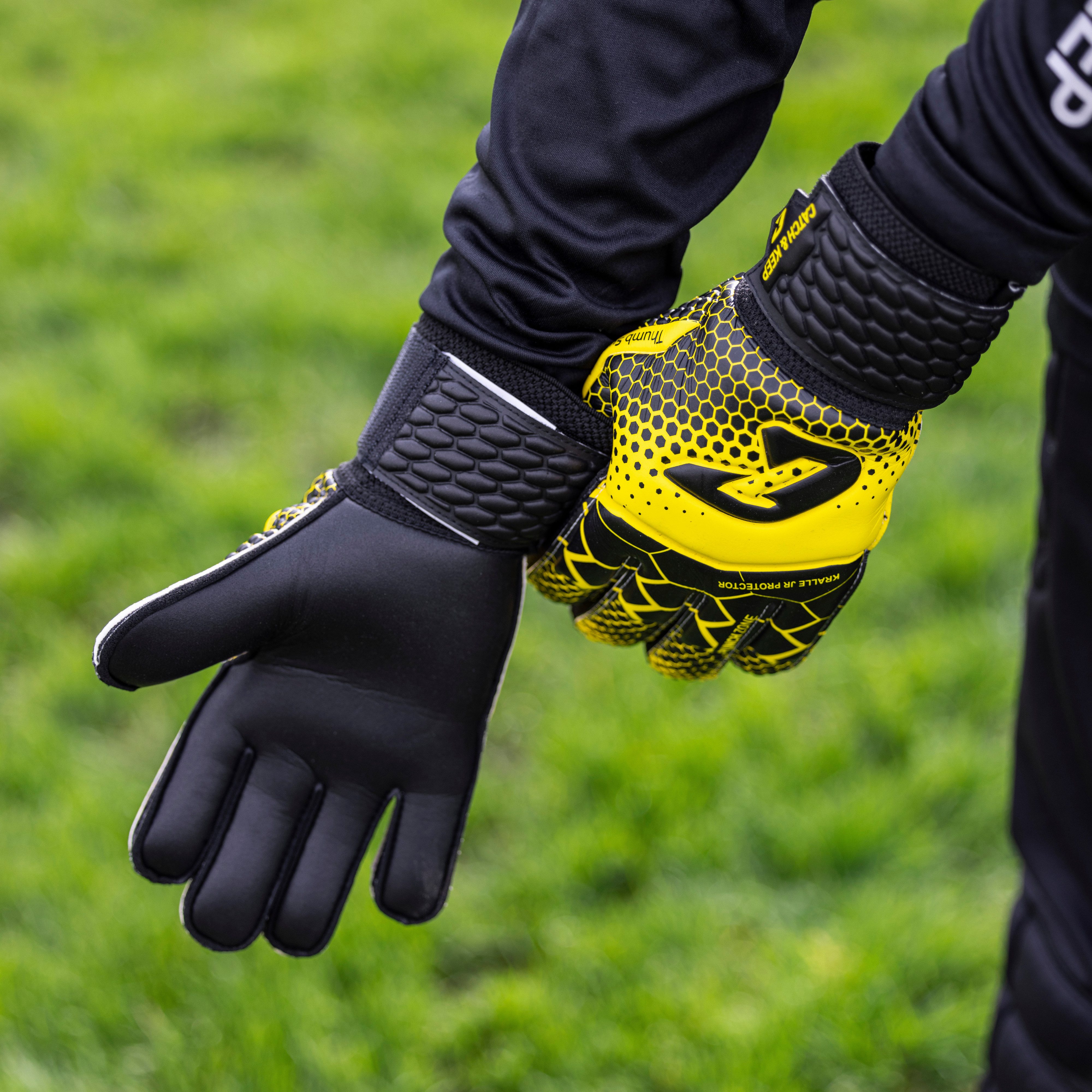 Catch & Keep Torwarthandschuhe Torwarthandschuhe kinder – Torwarthandschuhe mit Krallechutz-4mm Grip