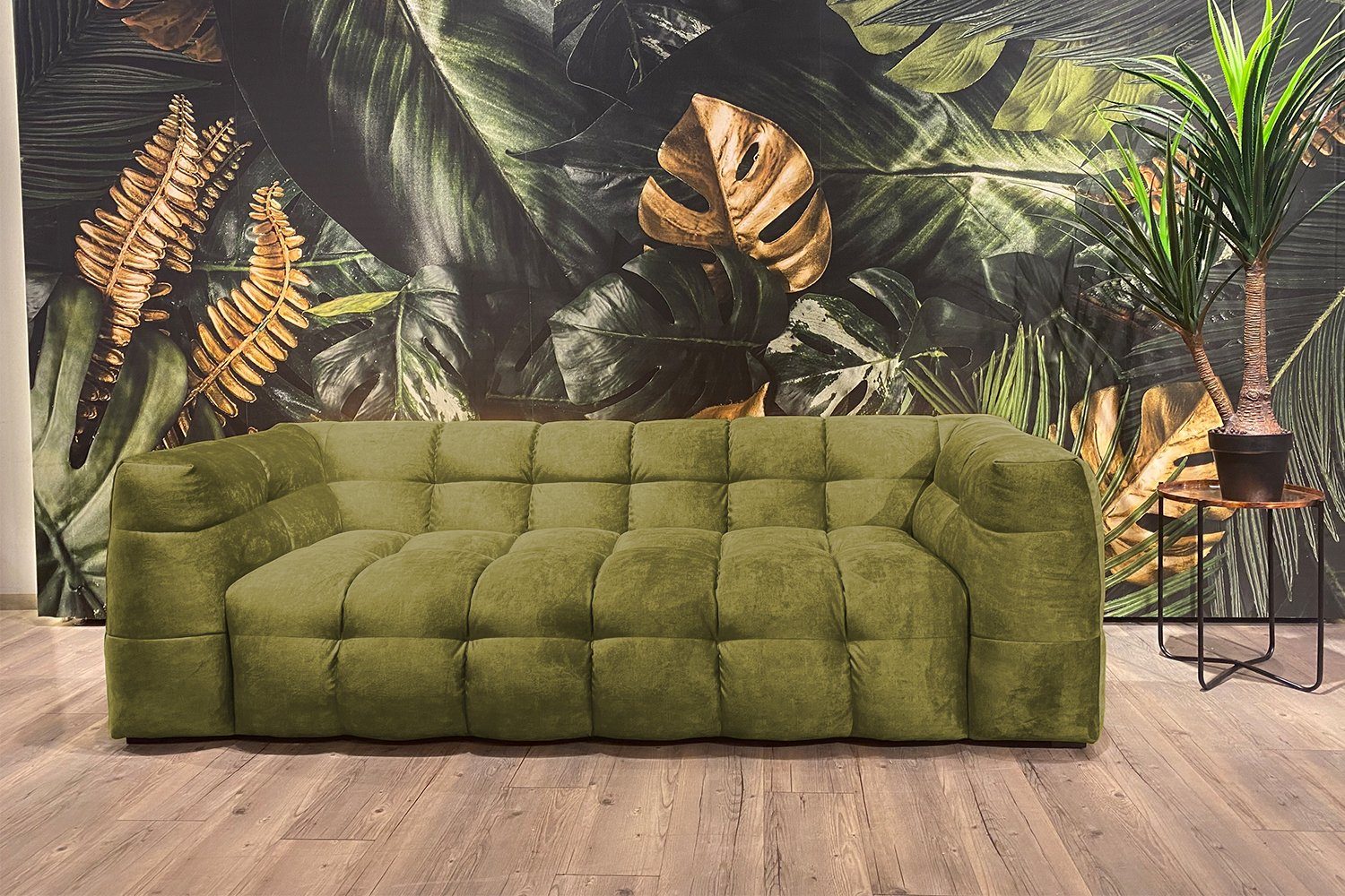 KAWOLA Sofa ROSARIO, Velvet versch. Größen und versch. Farben moosgrün