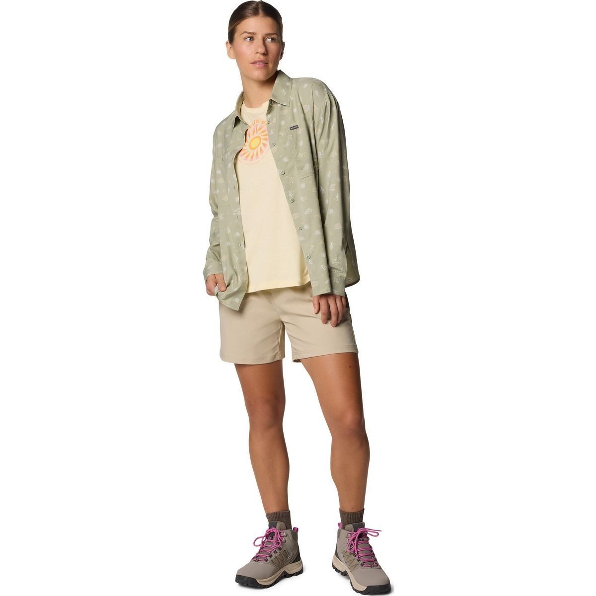 Columbia Funktionsshorts Cedar Crest Short Wasser- und schmutzabweisende Shorts mit elastischem Bund und