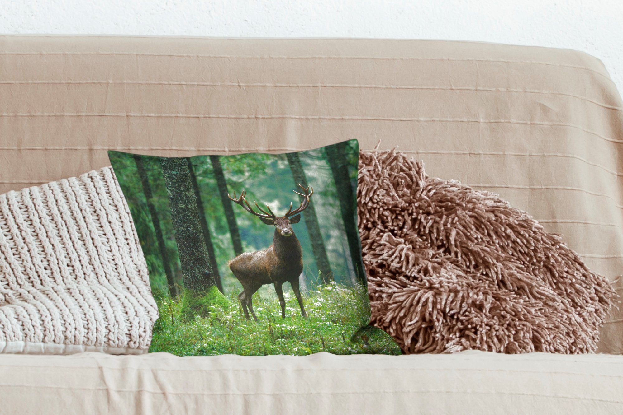 MuchoWow Dekokissen Hirsche Füllung Schlafzimmer, Zierkissen mit Sofakissen Natur, Wohzimmer, - - - - für Wald Tiere Bäume Deko