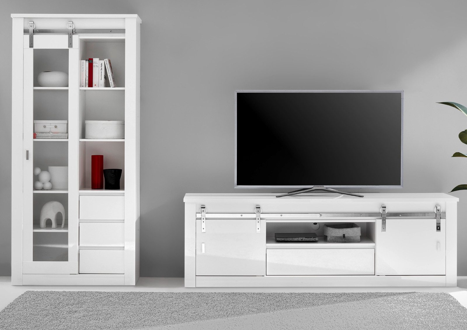 Furn.Design Wohnwand Miami, (Set Vitrinenschrank und XL TV-Lowboard in Weiß Hochglanz, 310 x 201 cm), mit Soft-Close und Schiebetüren an Chrom-Reling