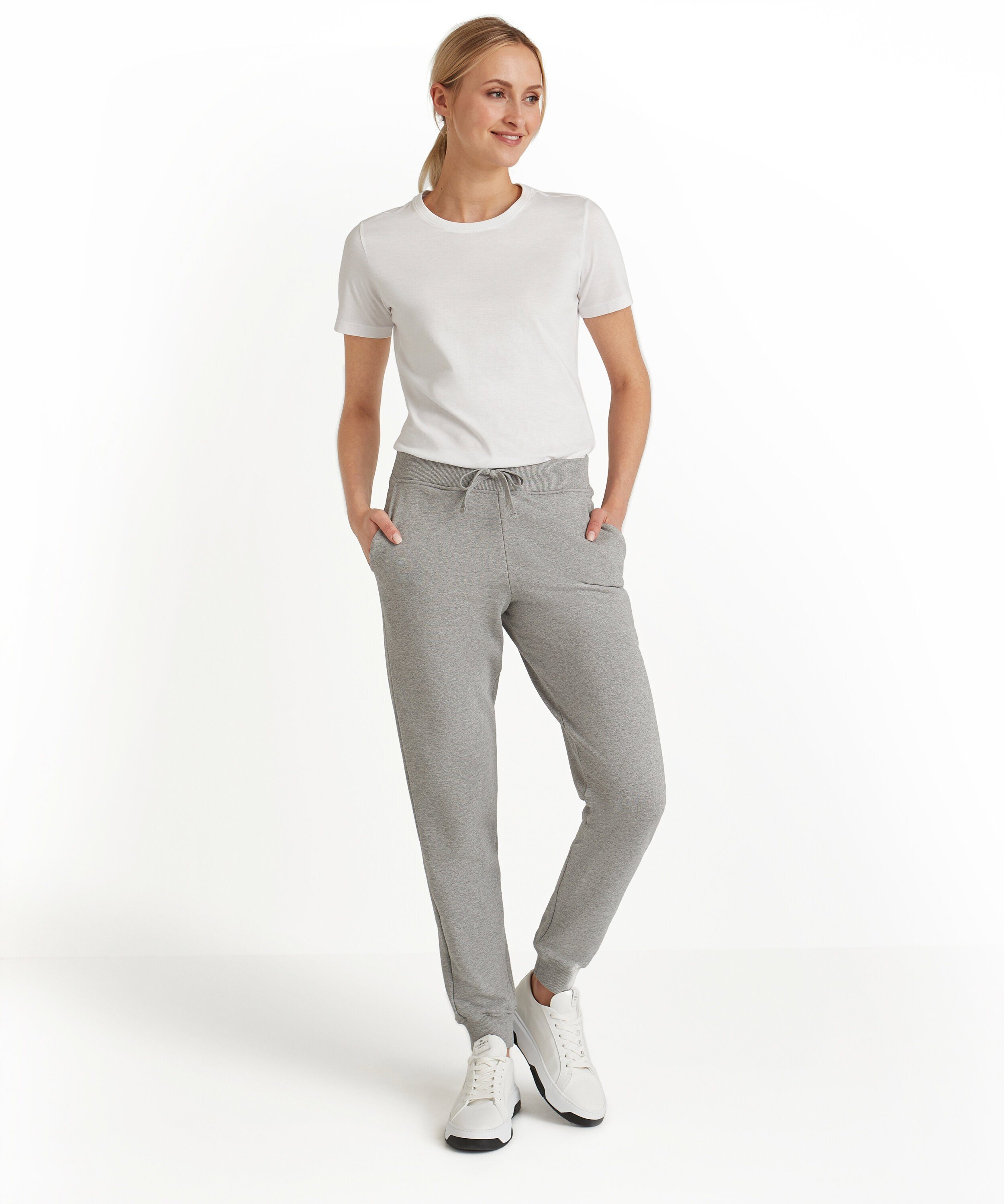 FALKE Sweathose Sweathose mit Bio-Baumwolle (1-tlg) mit Bio-Baumwolle