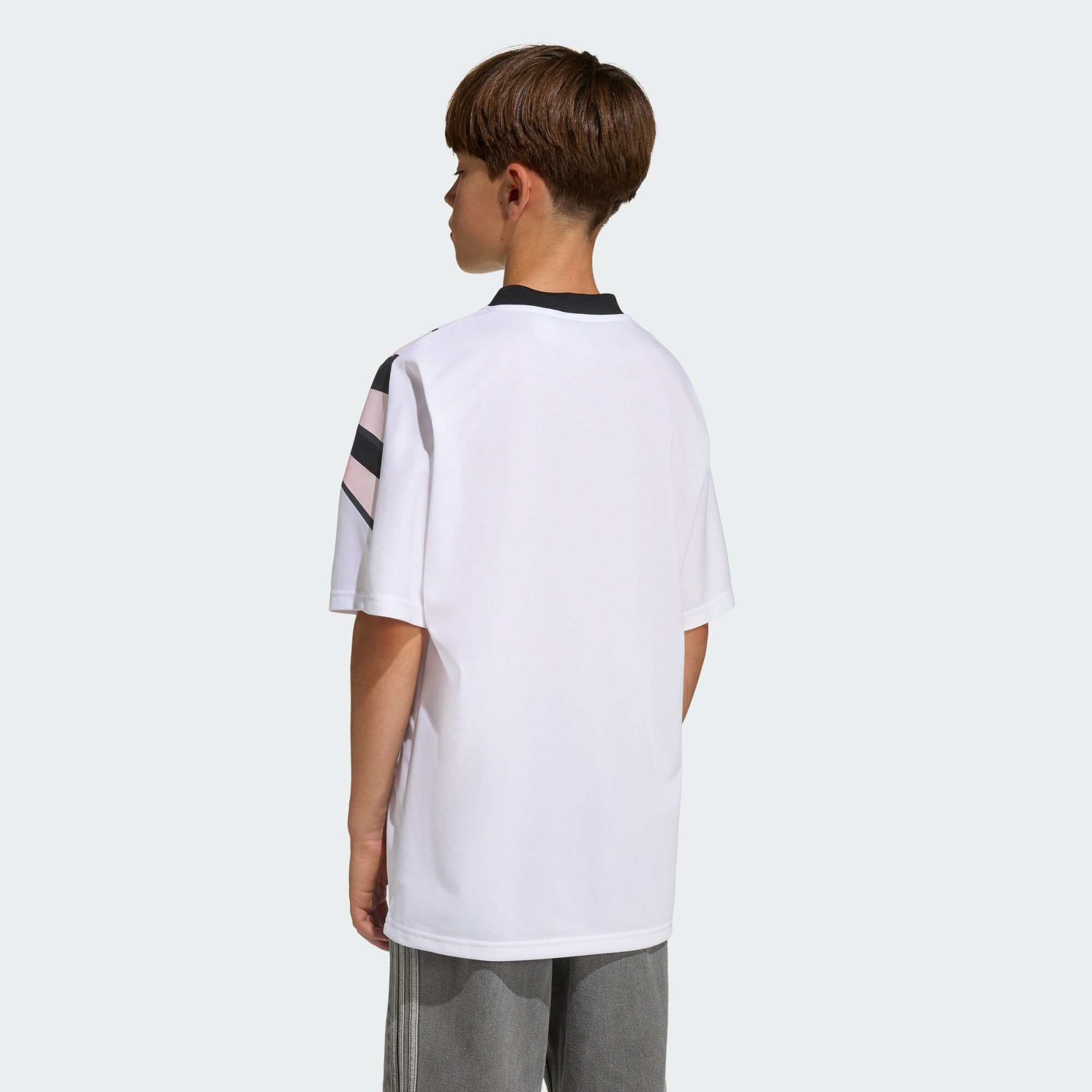 adidas Originals T-Shirt LOOSE BATWING SANTIAGO T-SHIRT (1-tlg)