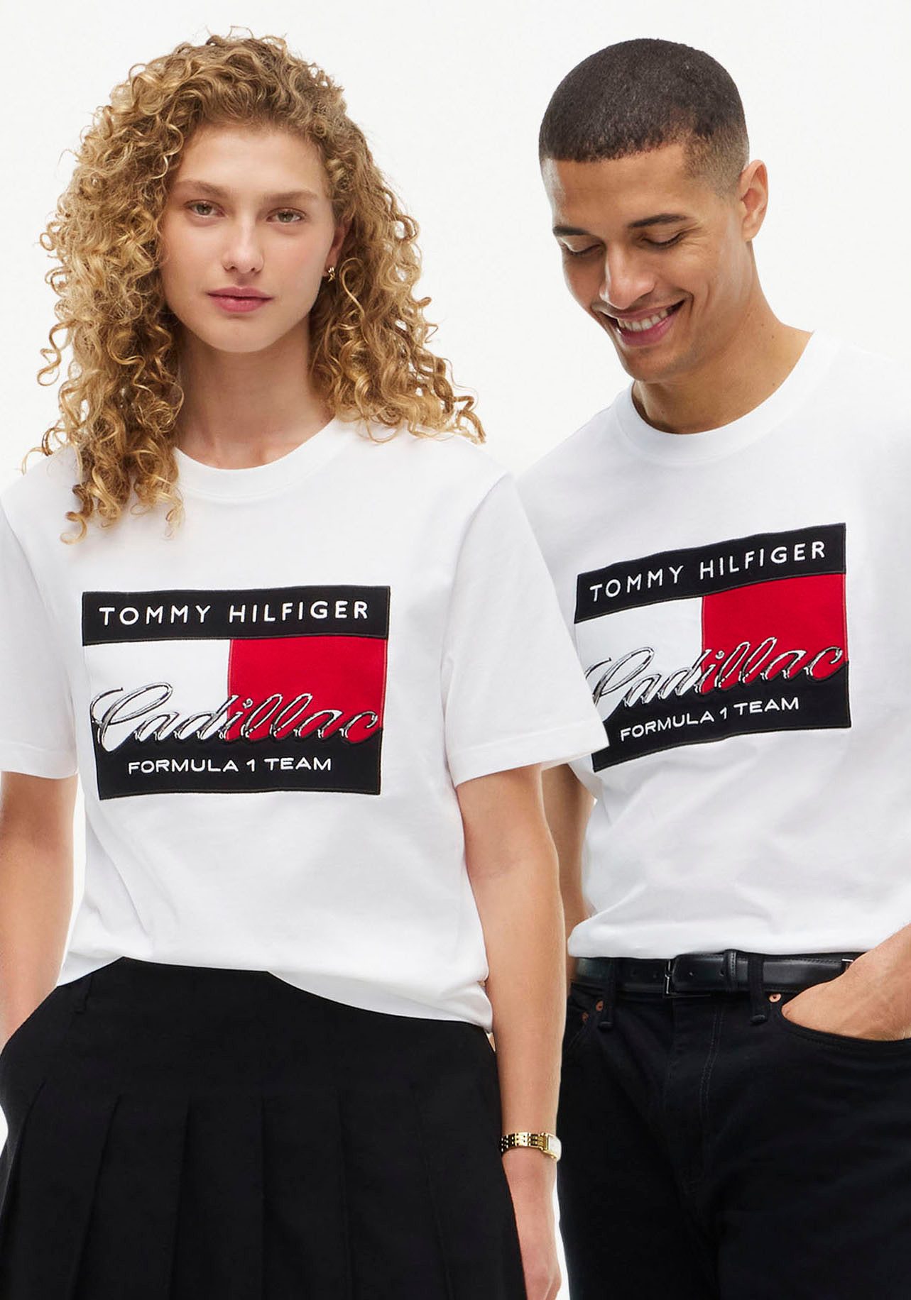 Tommy Hilfiger T-Shirt TH x Cadillac Formula 1® Team GRAPHIC FLAG aus Baumwoll-Jersey, Unisex