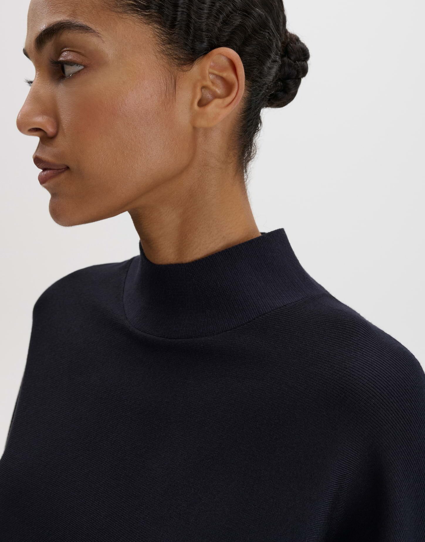 someday Strickpullover Tineka aus feinem Strick Verkürzte Silhouette mit Fledermausärmeln und Stehkragen – Bild 4 von 5