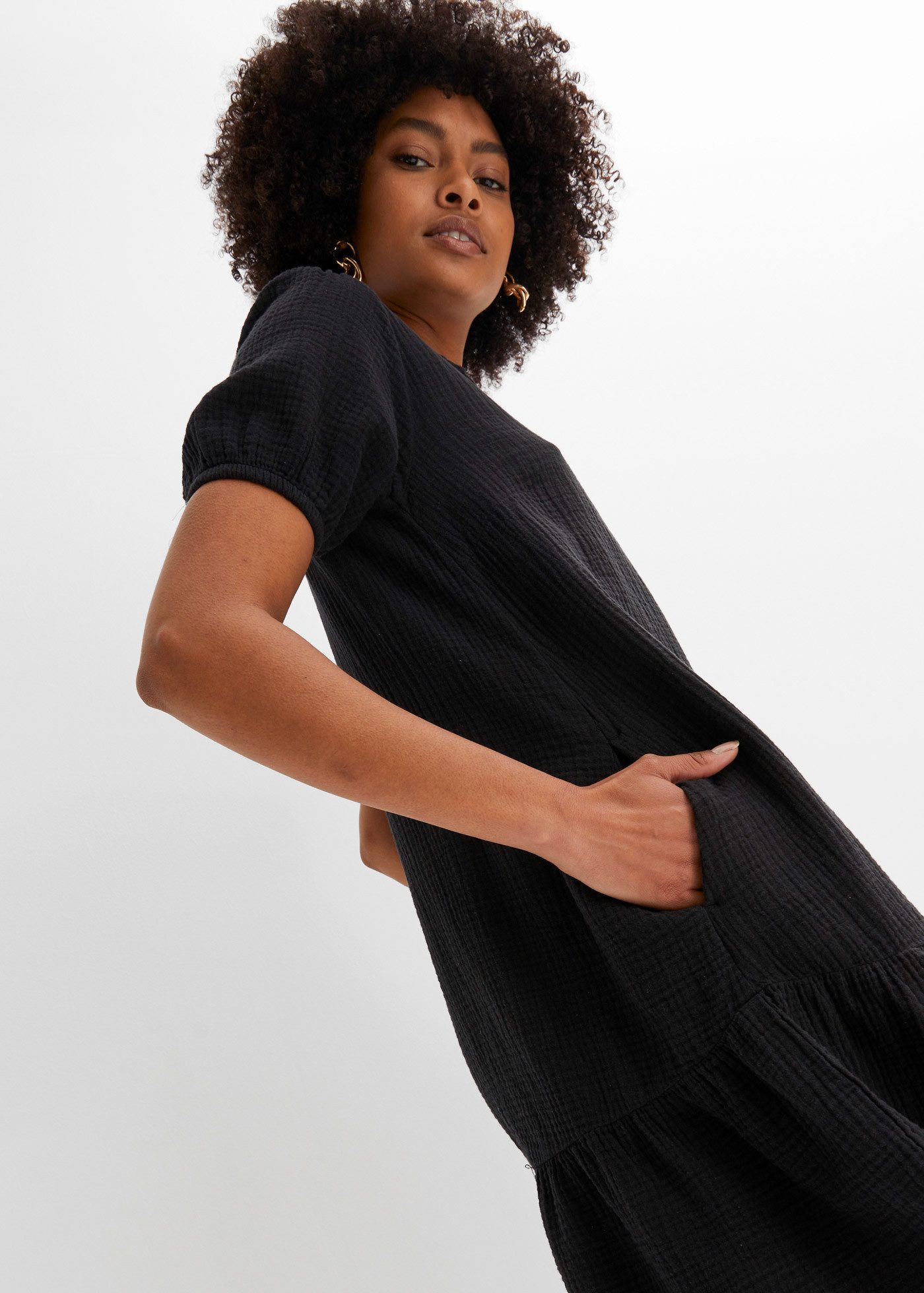 bonprix Minikleid aus Baumwoll-Musselin, Volant, kurze Puffärmel, bequeme A-Linie – Bild 4 von 5
