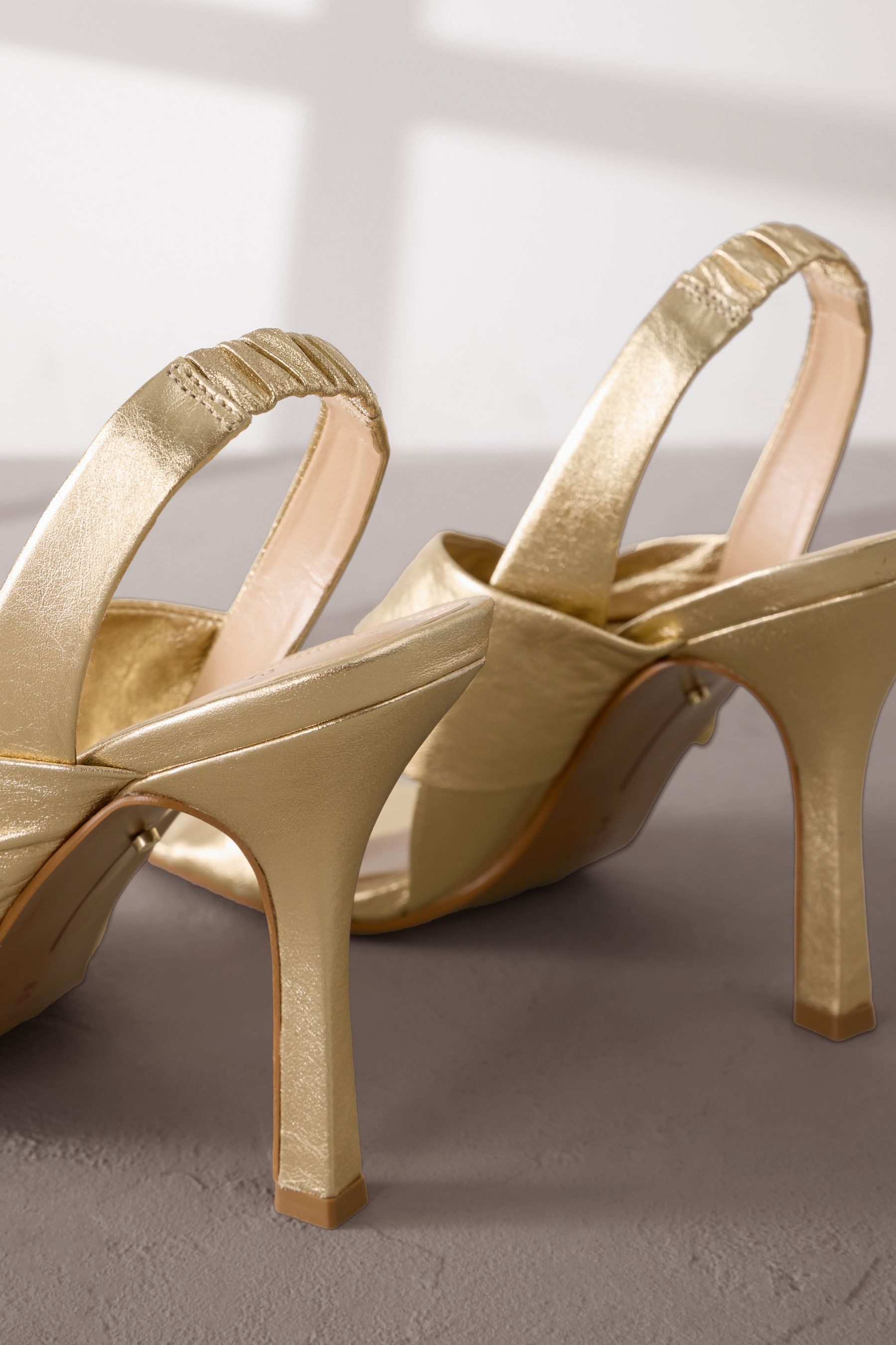Next Signature Sandaletten aus Premium-Leder Sandale (1-tlg)