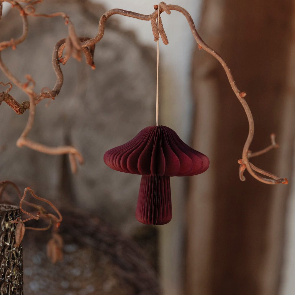 studio mkono Dekoobjekt Papieranhänger Herbstdeko Pilz aus Papier in bordeaux