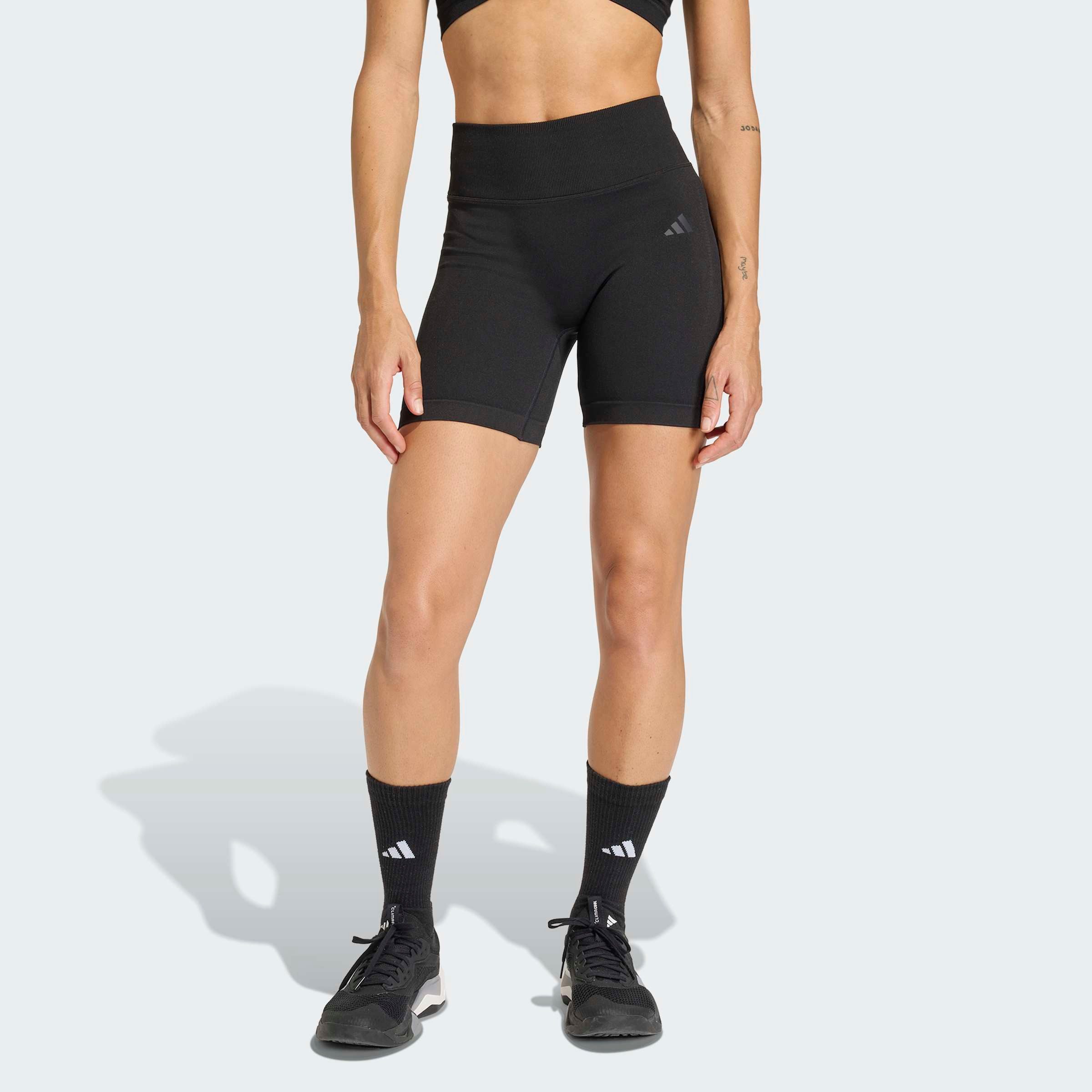adidas Performance Shorts WE SCRUNCH SHO für Fitness und Sportmode, sportlicher Stil, eng anliegende Passform