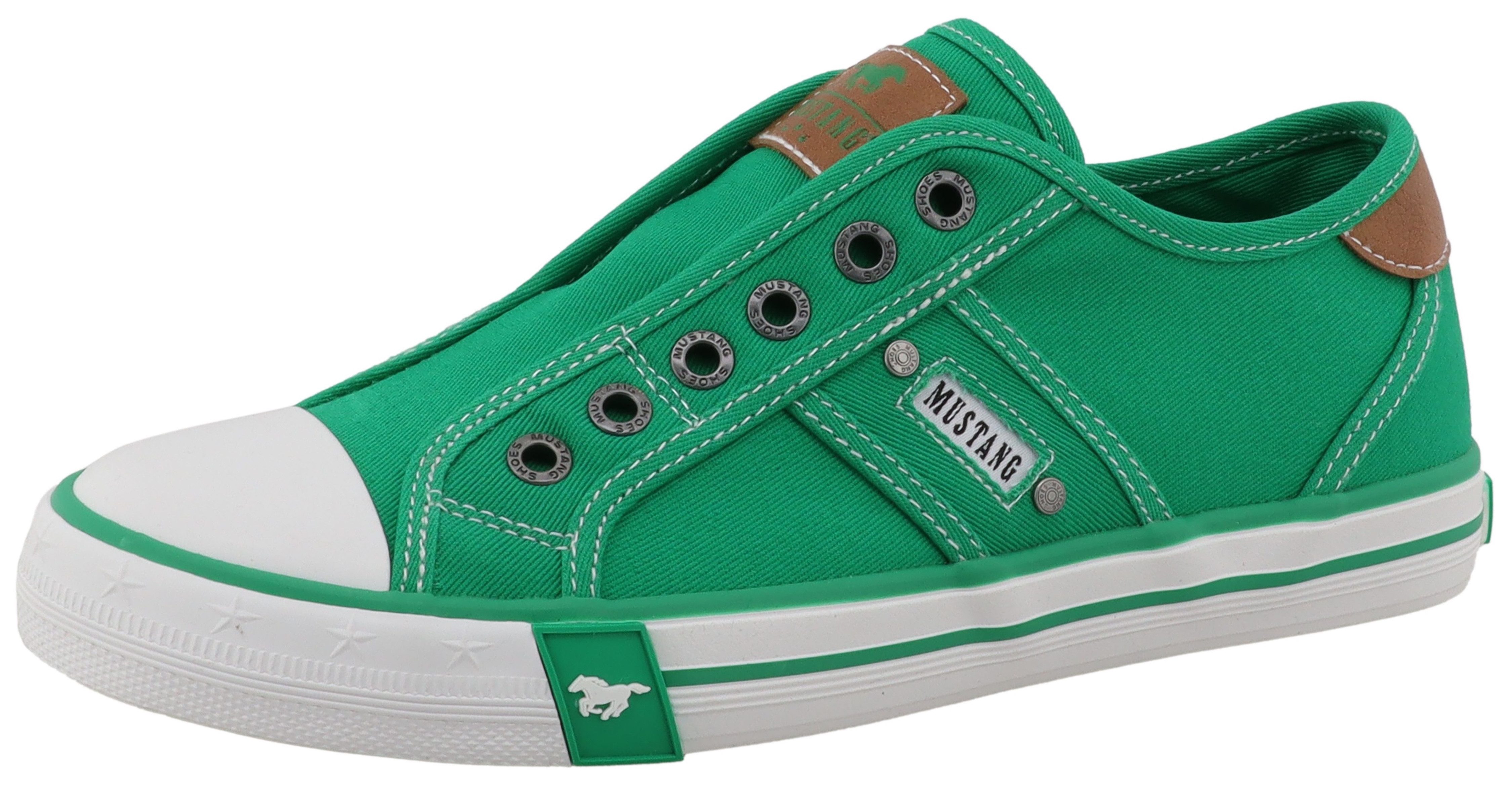 Mustang Shoes Winona Slip-On Sneaker Slipper, Halbschuh mit modischen Kontrastnähten