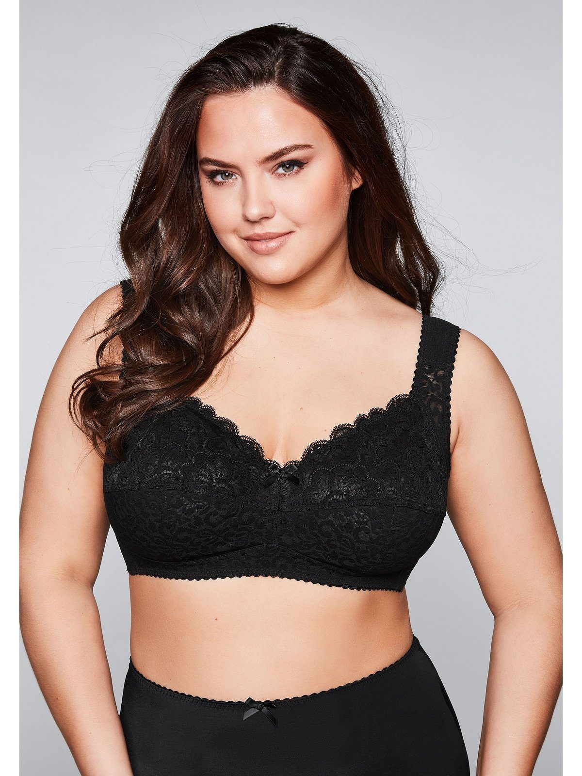 Sheego Bügelloser BH Große Größen mit leicht transparenter Spitze