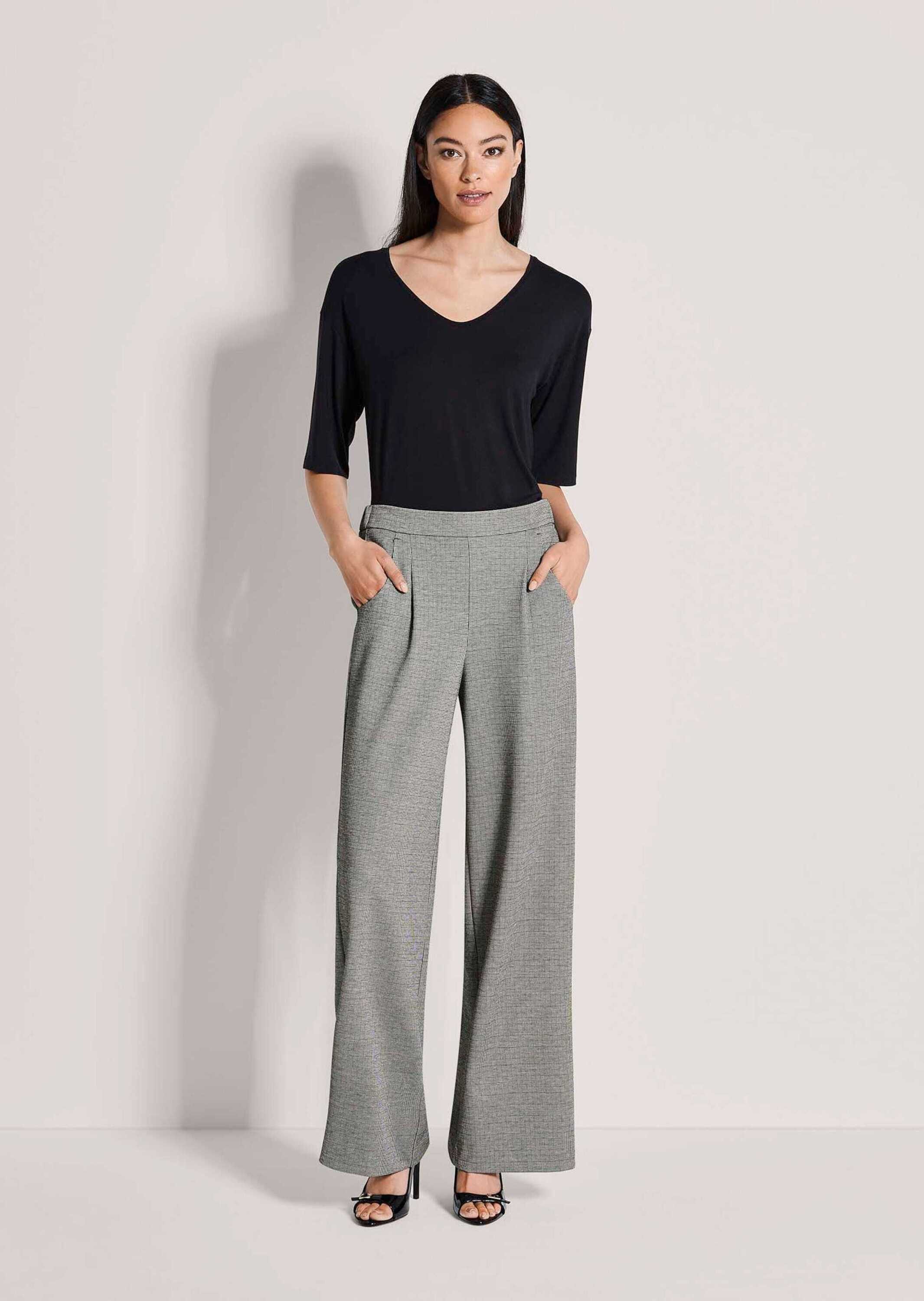 MADELEINE Stoffhose Schlupfhose mit Karo-Muster Jerseyhose mit Teildehnbund, Bundfalten, Taschen und Knöchellänge