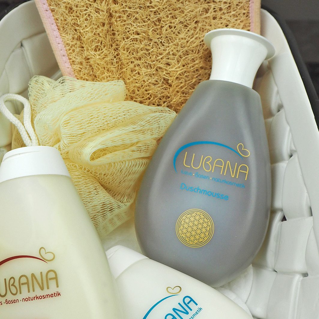 Lubana Duschmousse basische Naturkosmetik mit Sheabutter & Jojobaöl, 200 ml, Vegan, ohne Parabene, Tierversuchsfrei, Made in Germany