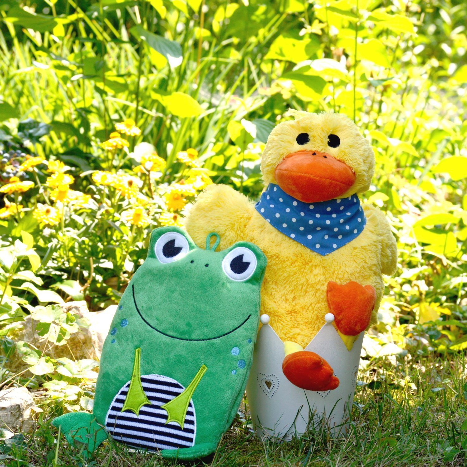 Hugo Frosch Wärmflasche - Kinder Öko-Wärmflasche 0,8 l mit Veloursbezug "Frosch" grün, Made in Germany