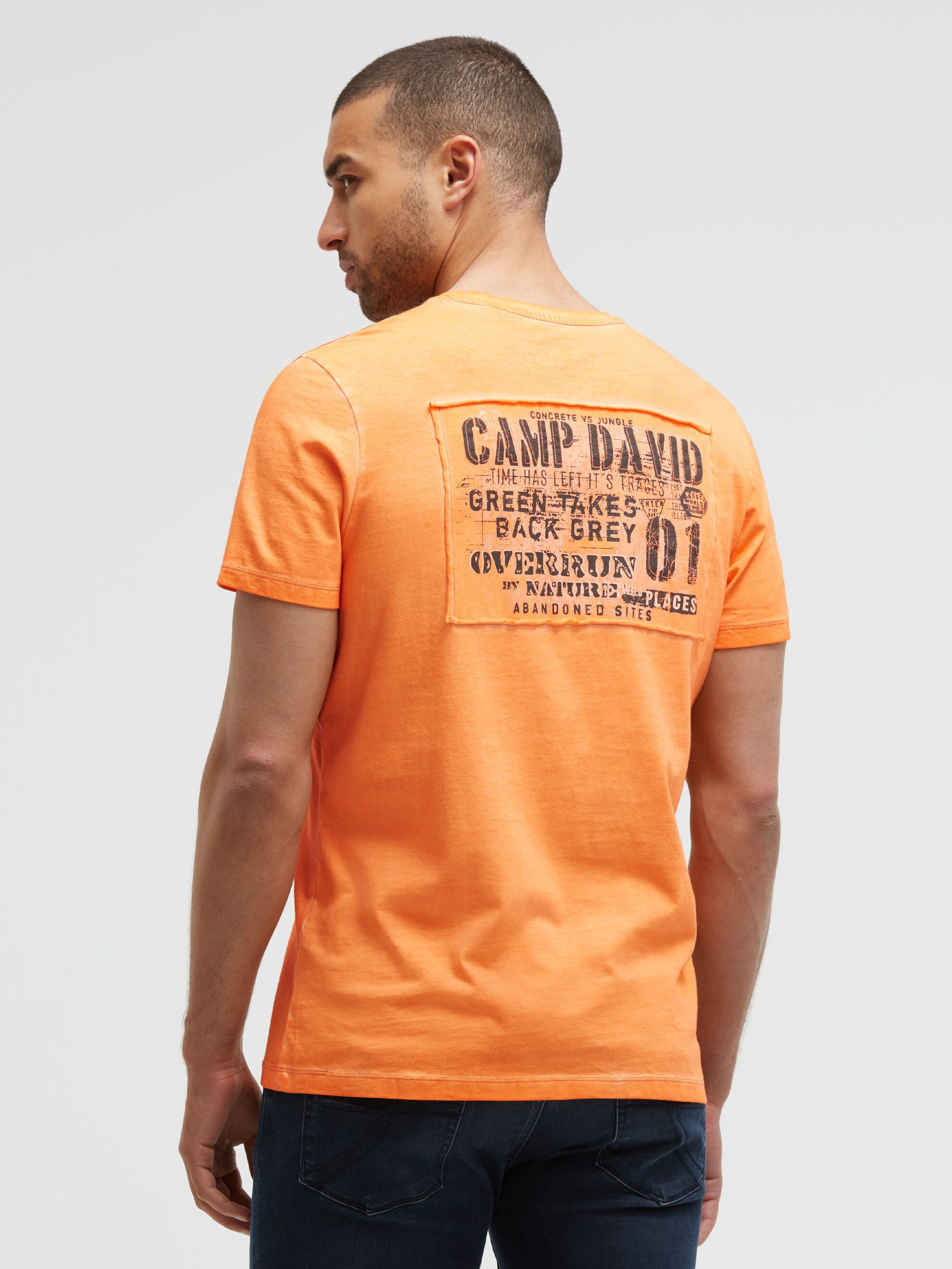 CAMP DAVID V-Shirt mit Brusttasche