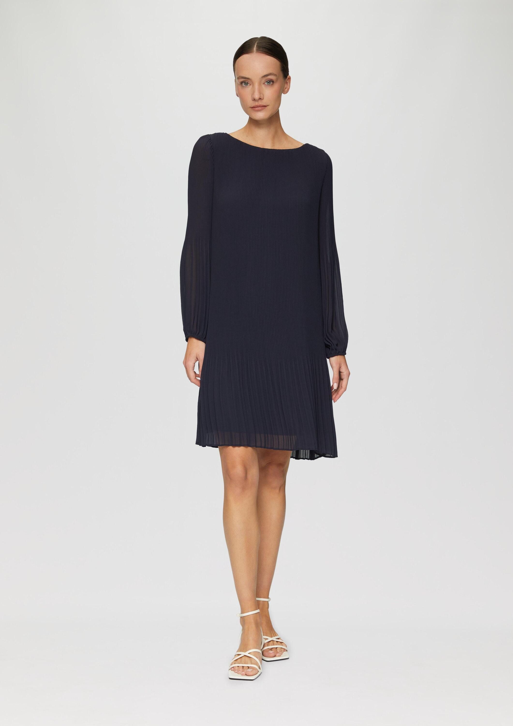 s.Oliver Minikleid Kleid Chiffonkleid im Relaxed Fit mit Plissee (1-tlg)
