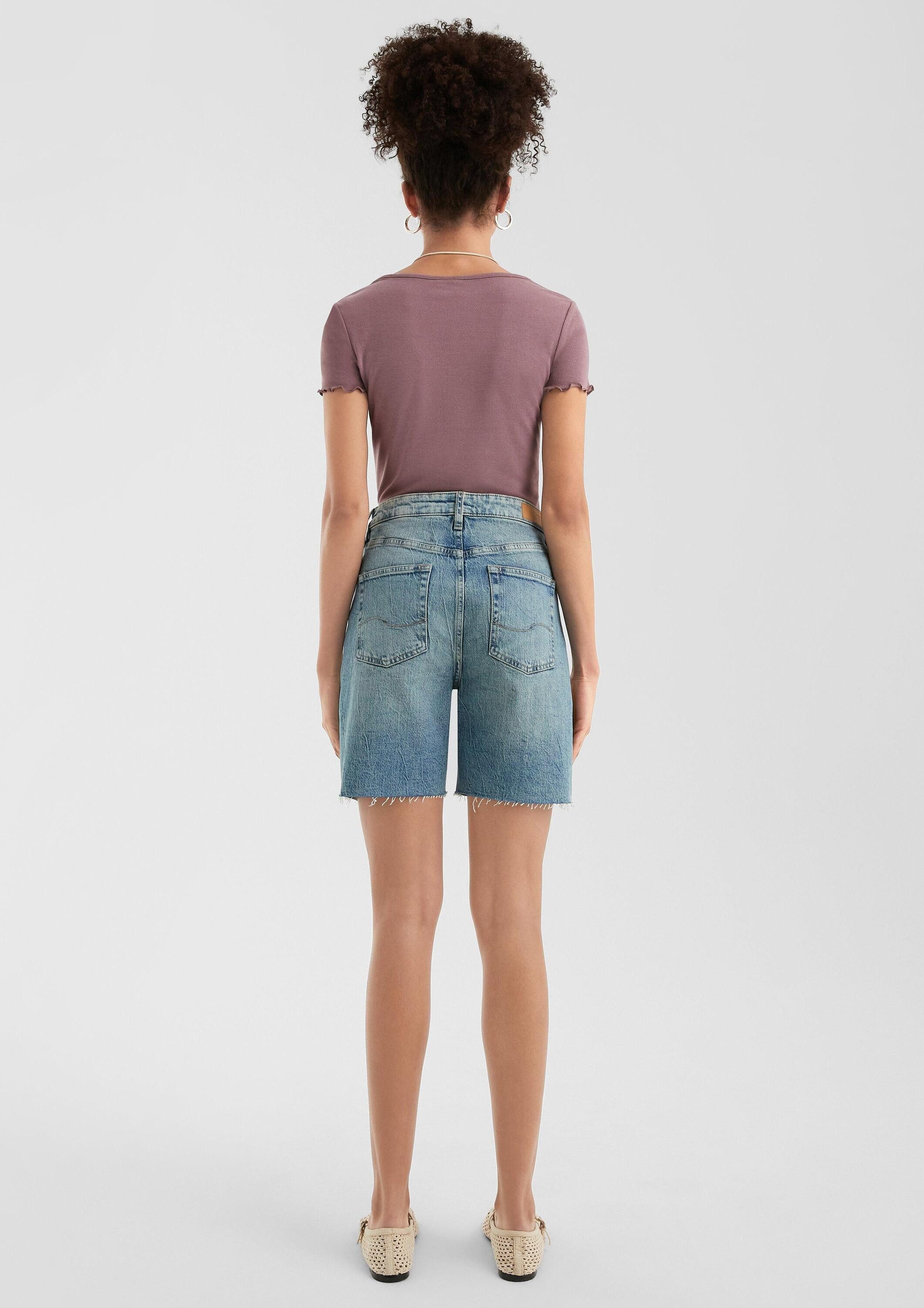 QS Kurzarmshirt T-Shirt Schmal geschnittenes T-Shirt günstig online kaufen