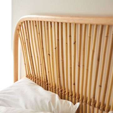 Tikamoon Massivholzbett Colette Kopfteil Bett aus Rattan 160 cm