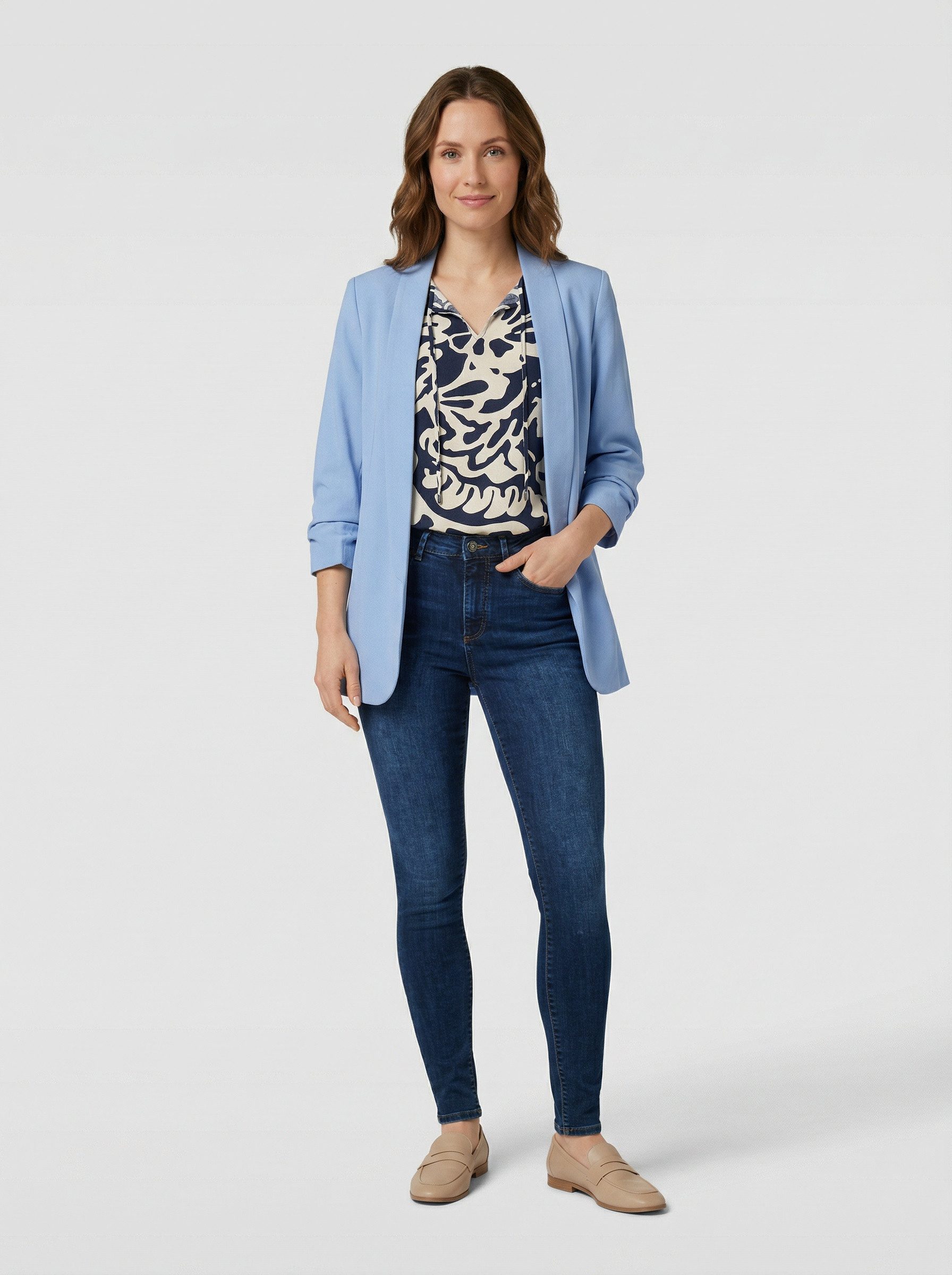 Zum Outfit 12