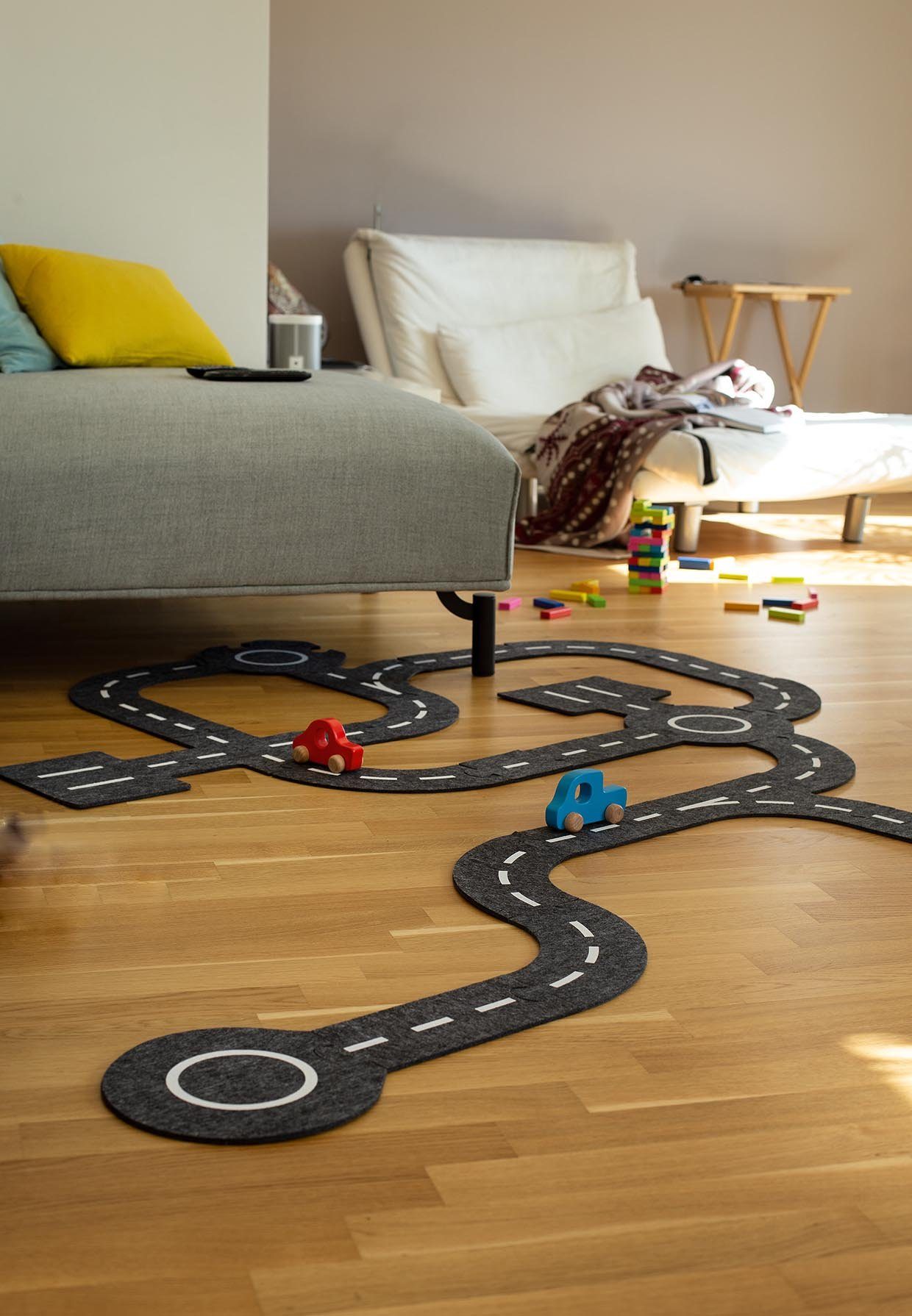 goki Spielmatte Spielstraße aus Filz (30-St), mit 2 Fahrzeugen