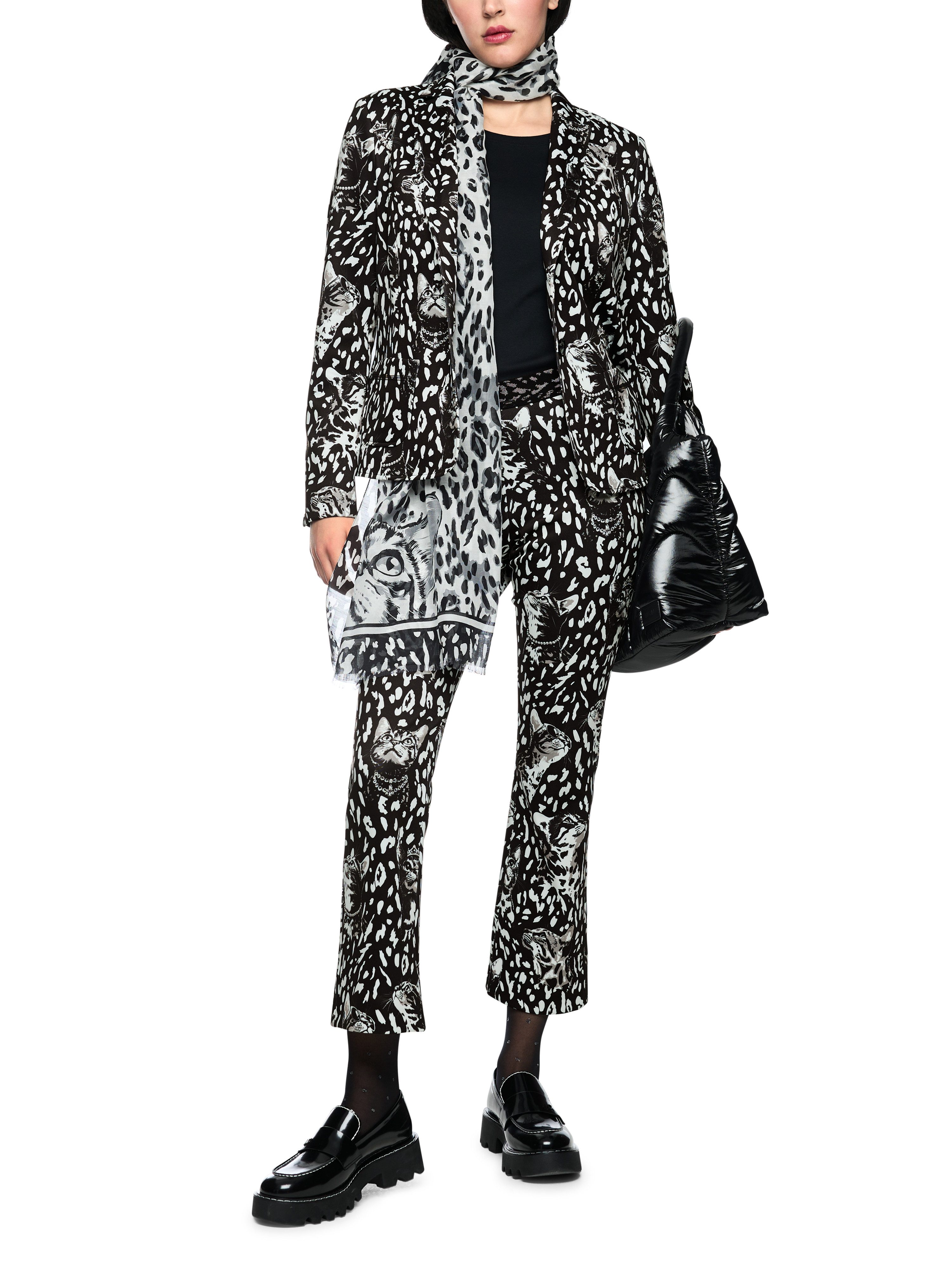 Marc Cain Jerseyblazer Cattitude Premium Damenmode mit Leo-Katzenprint, tailliert – Bild 4 von 5