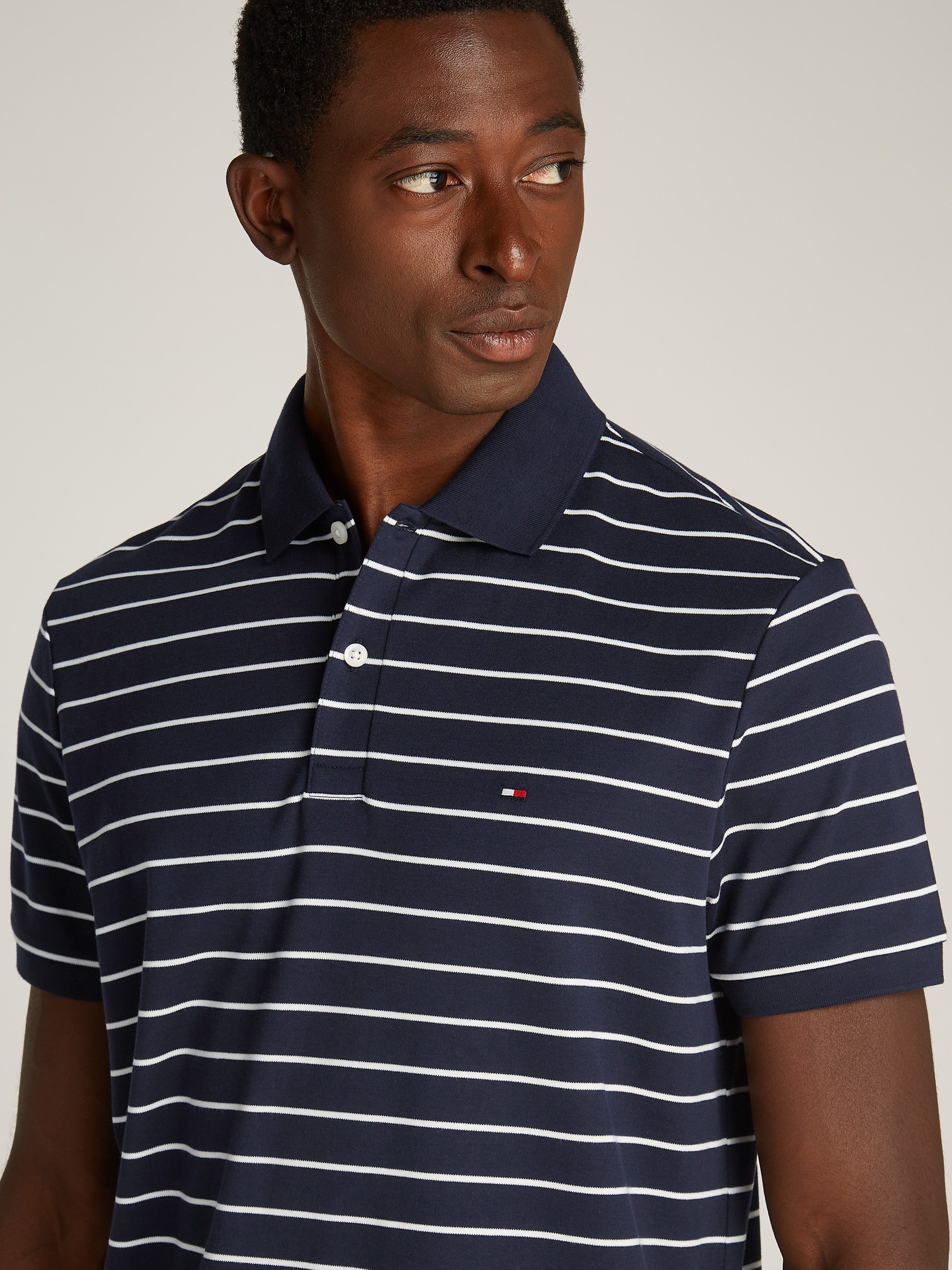 Tommy Hilfiger Poloshirt LIQUID COTTON REG SEASONAL POLO mit Logostickerei