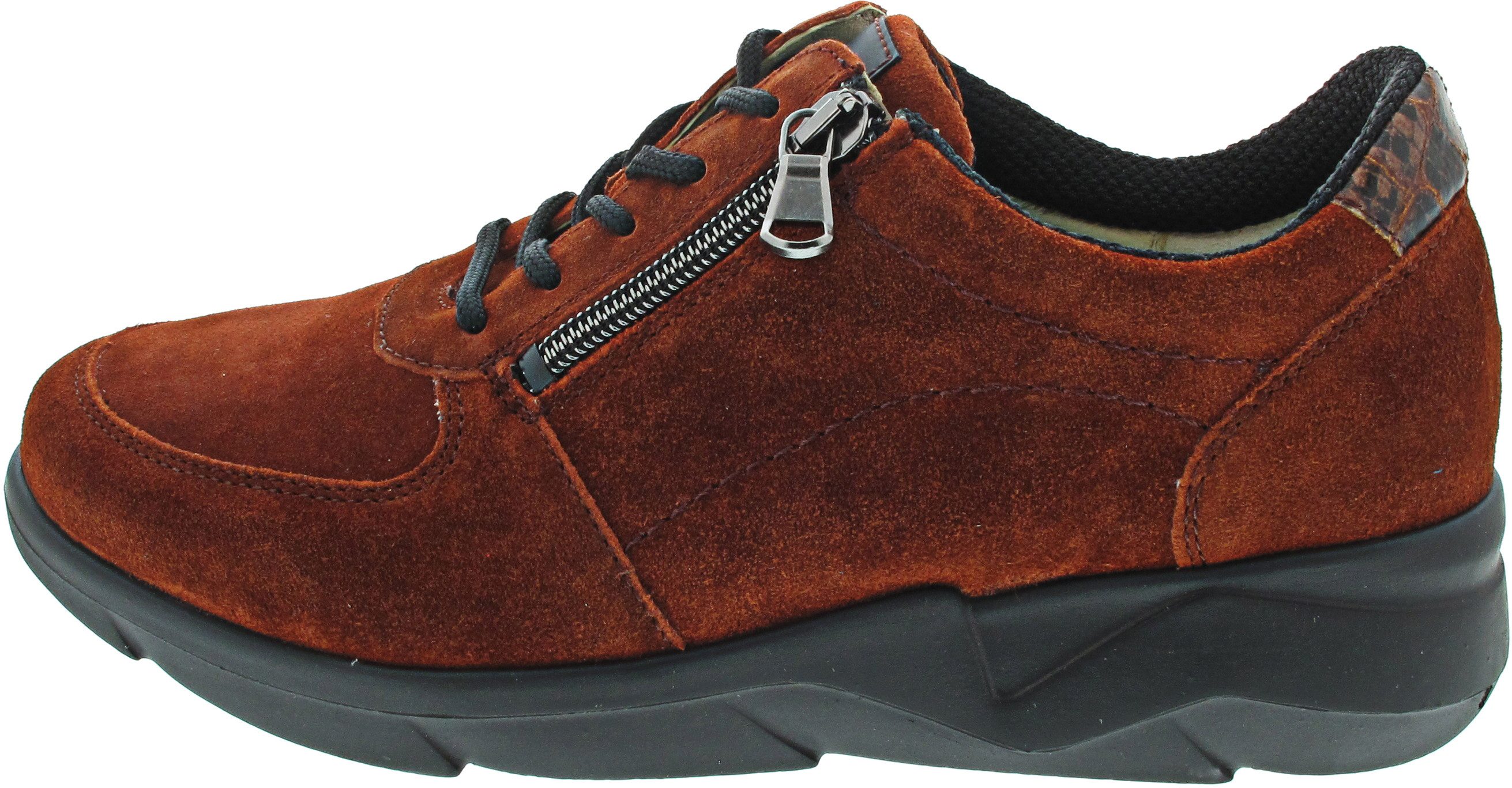 Schnürschuh