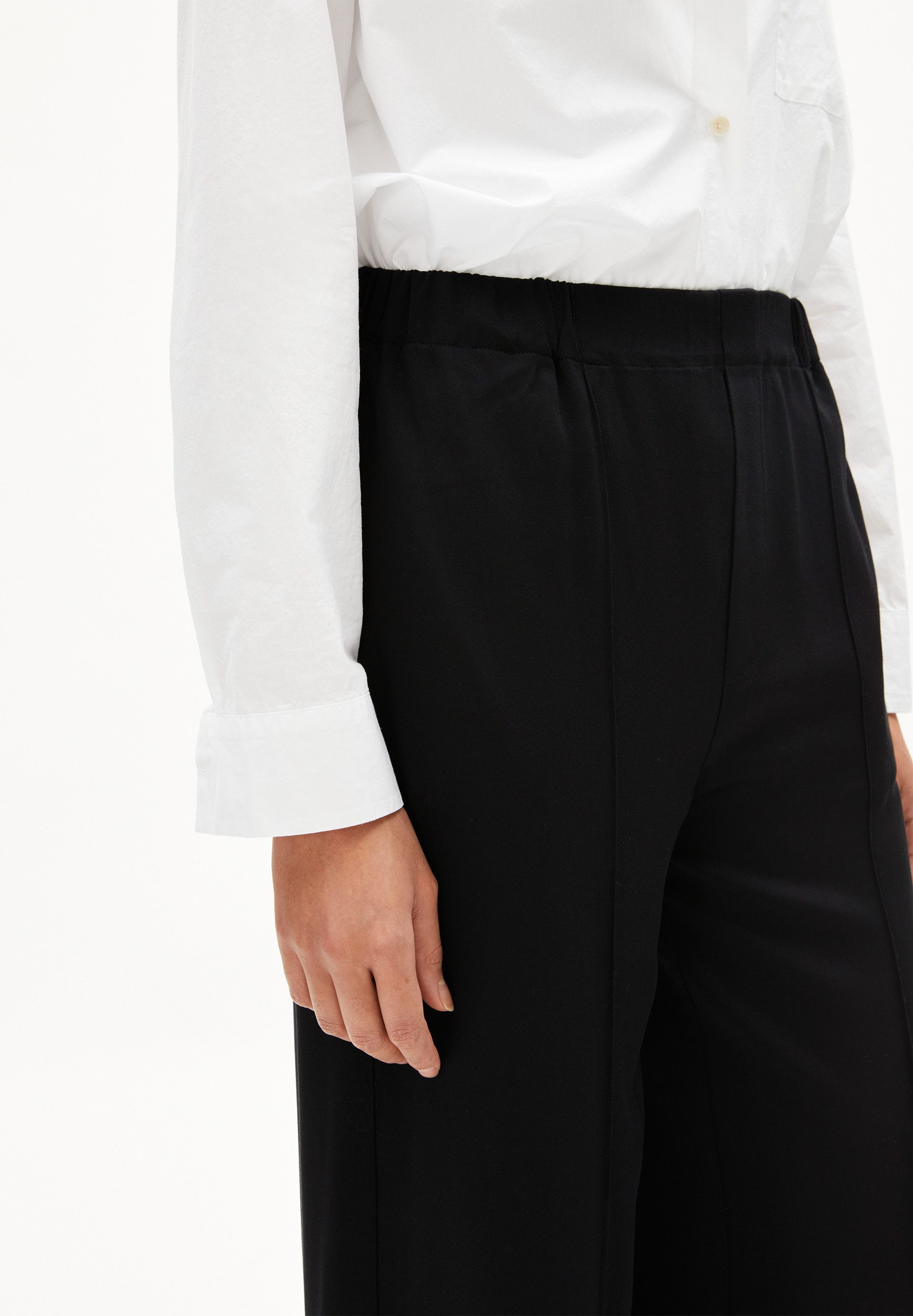 Armedangels Stoffhose JONVAALIE Webhose aus LENZING™ ECOVERO™ Viskose (High Waist, Loose Fit)
