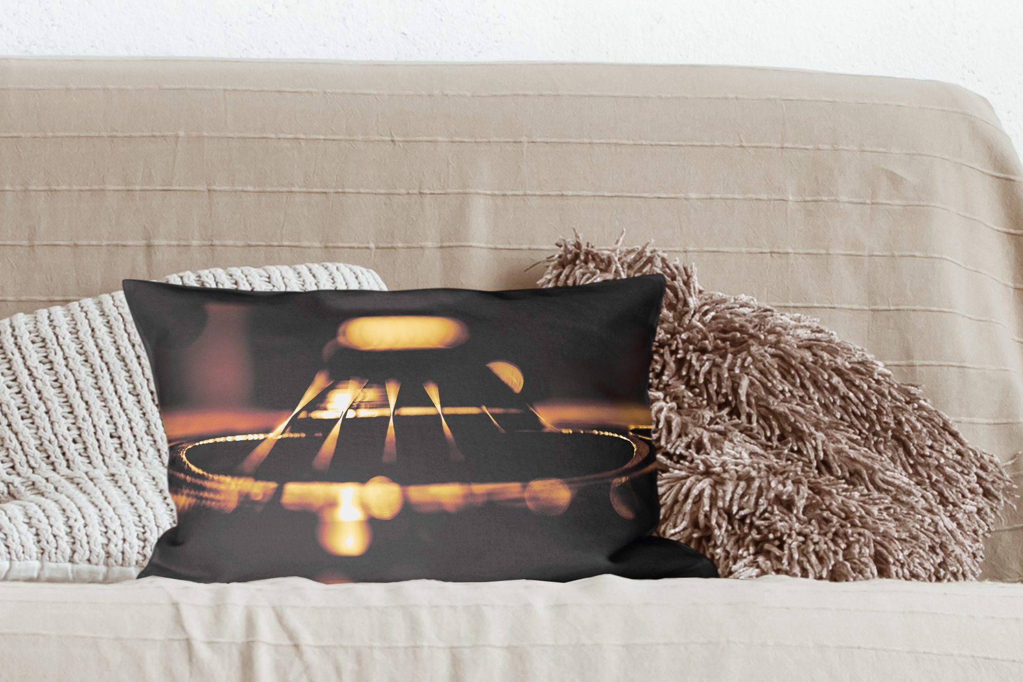 Nahaufnahme Wohzimmer einer Füllung, MuchoWow Zierkissen, Dekokissen mit Dekoration, Dekokissen akustischen sechssaitigen Schlafzimmer Gitarre,