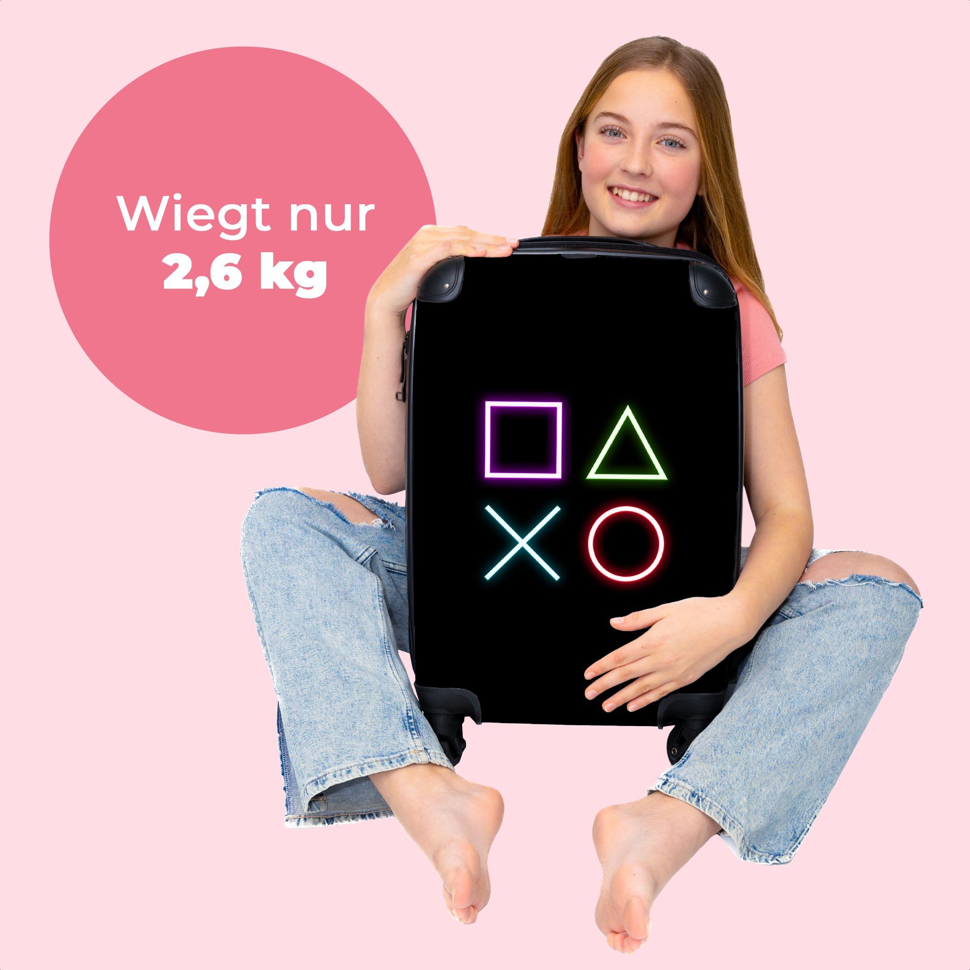 NoBoringSuitcases.com© Kinderkoffer 55x35x20cm rollen, Schwarz Jungen Koffer - Ferien, Kind, Handgepäck Kindertrolley, Neon Reisetasche - - - Rollen, mit 4 für Gaming