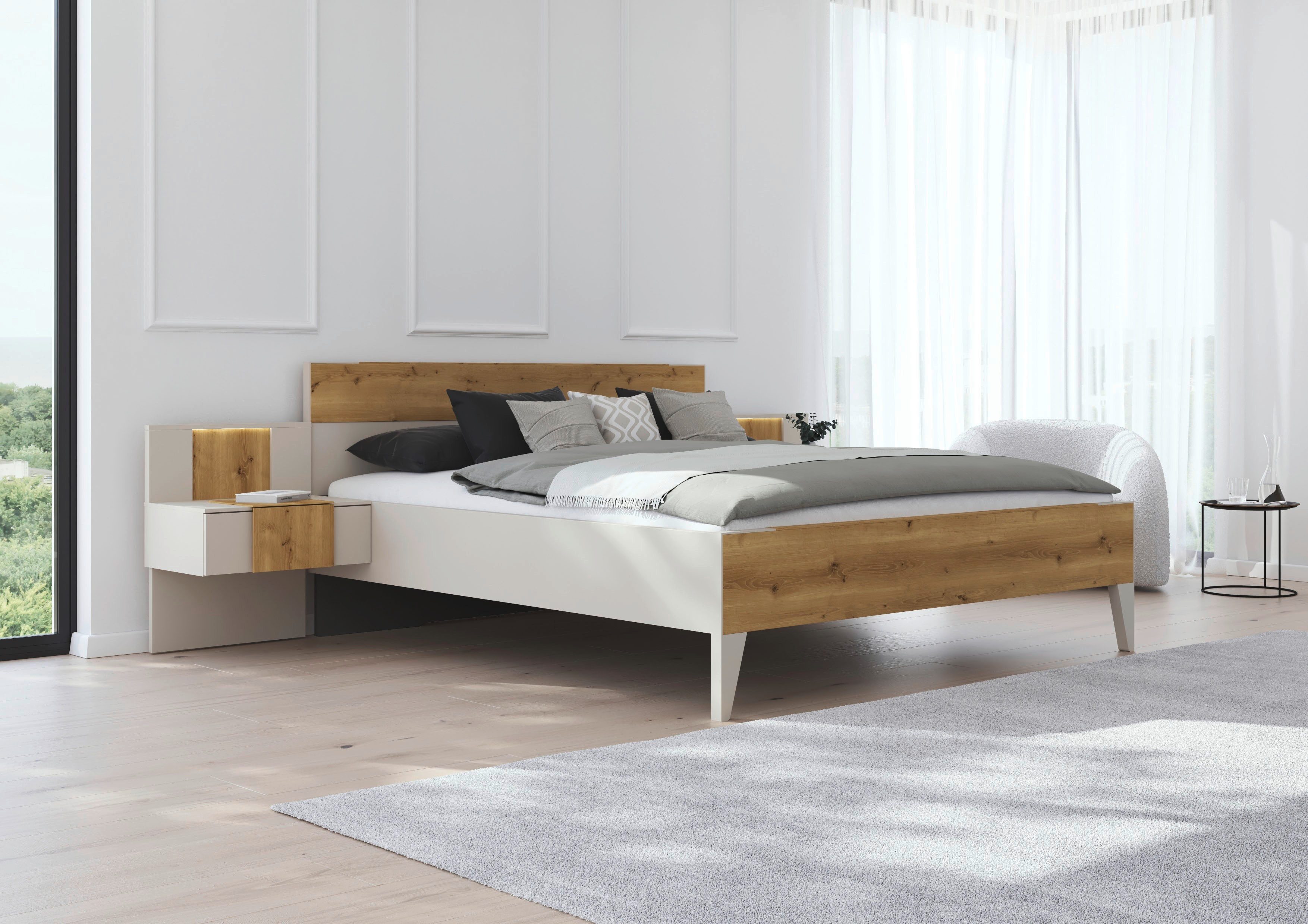 rauch Bettanlage Bett Doppelbett Komfortbett Schlafzimmer Nachttische KONA, (Set, 5-tlg., Bett 180x200 oder 200x200, 2x Hängenachttisch, 2x Paneele mit Bel), Absetzung Asteiche massiv, inkl. SOFT-CLOSE-FUNKTION MADE IN GERMANY