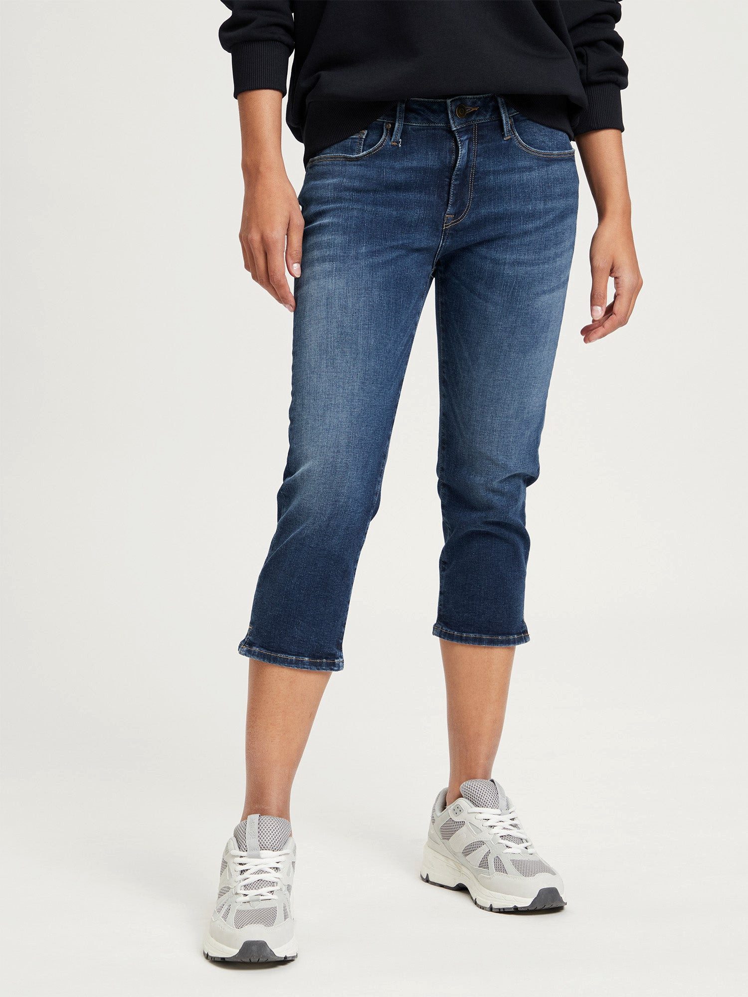 CROSS JEANS® Stretch-Jeans CROSS JEANS AMBER dark blue A548-024