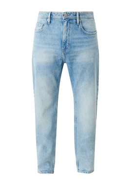 s.Oliver Stoffhose Relaxed: Tapered leg-Jeans Waschung, Leder-Patch