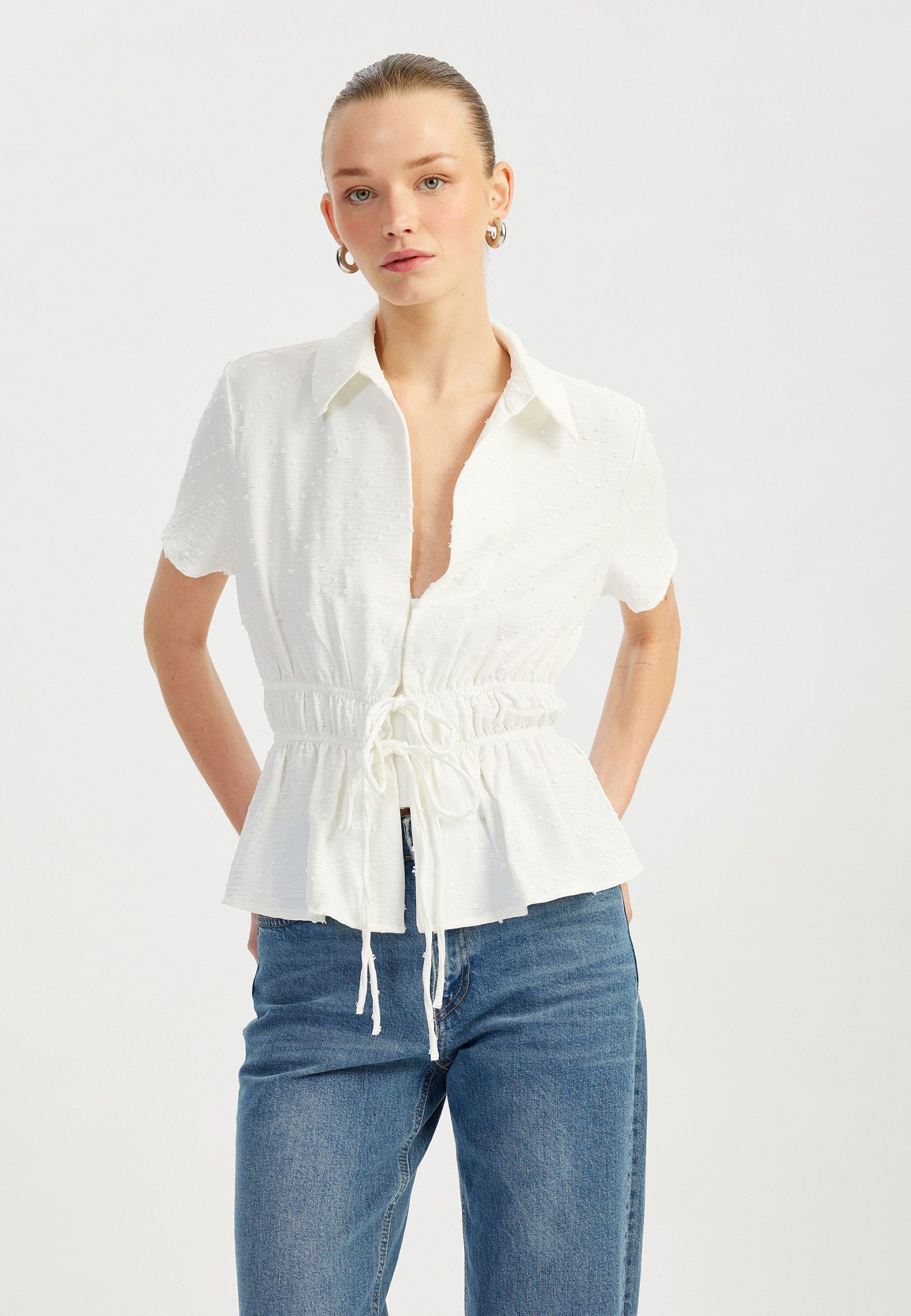 Koton Kurzarmbluse Kurzärmelig Hemdkragen Kurzarmbluse