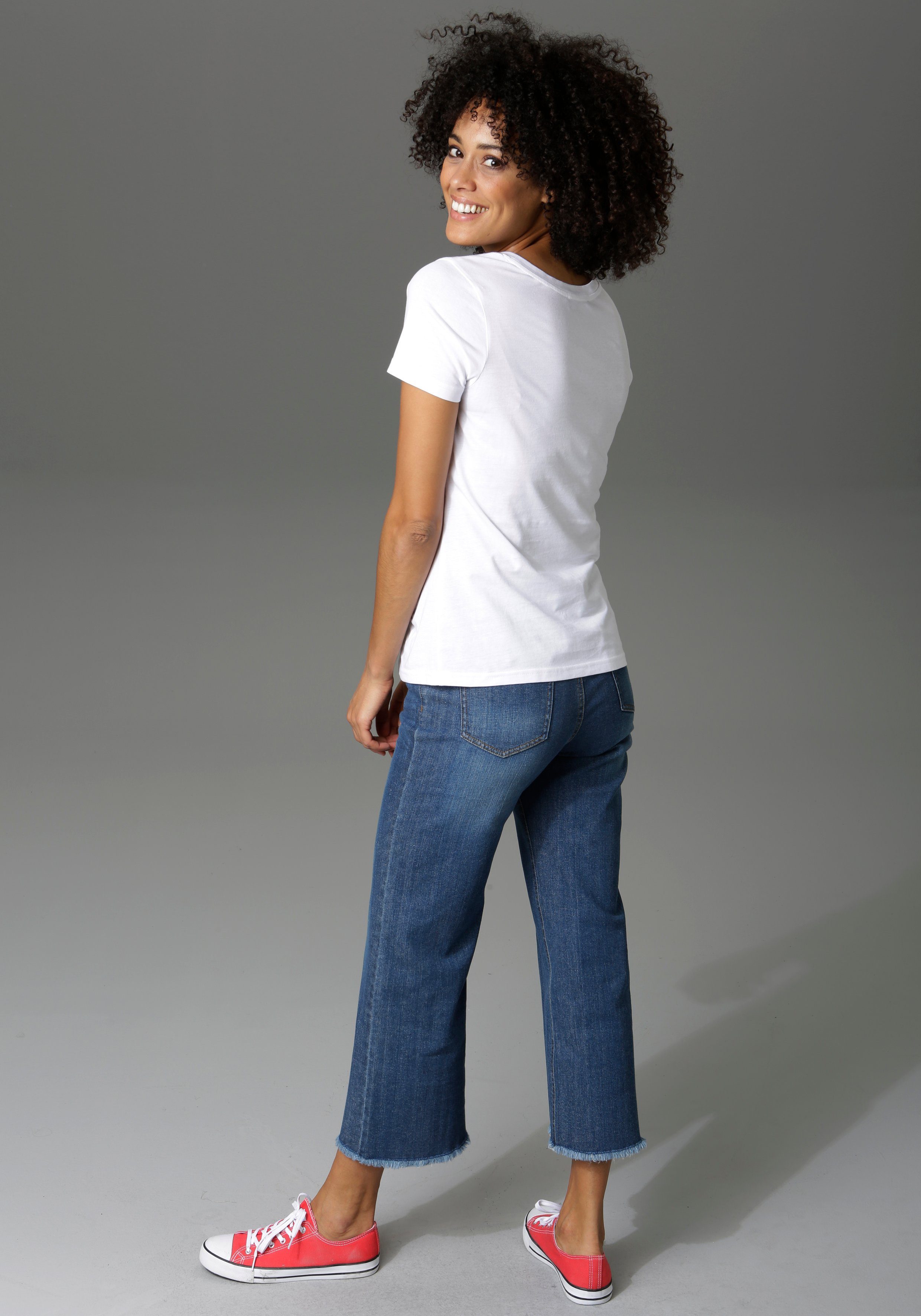 Aniston CASUAL 7/8-Jeans darkblue Beinabschluss mit leicht ausgefranstem