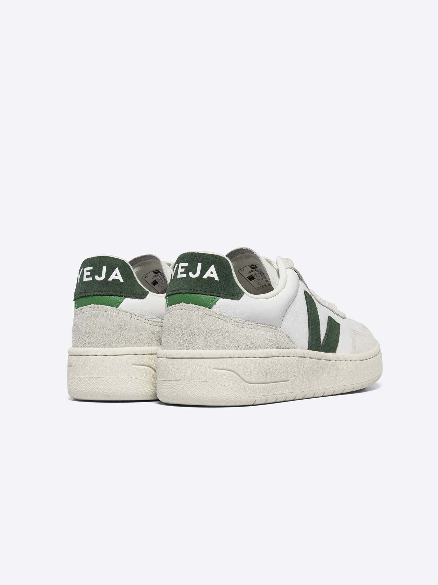 VEJA V-90 Sneaker