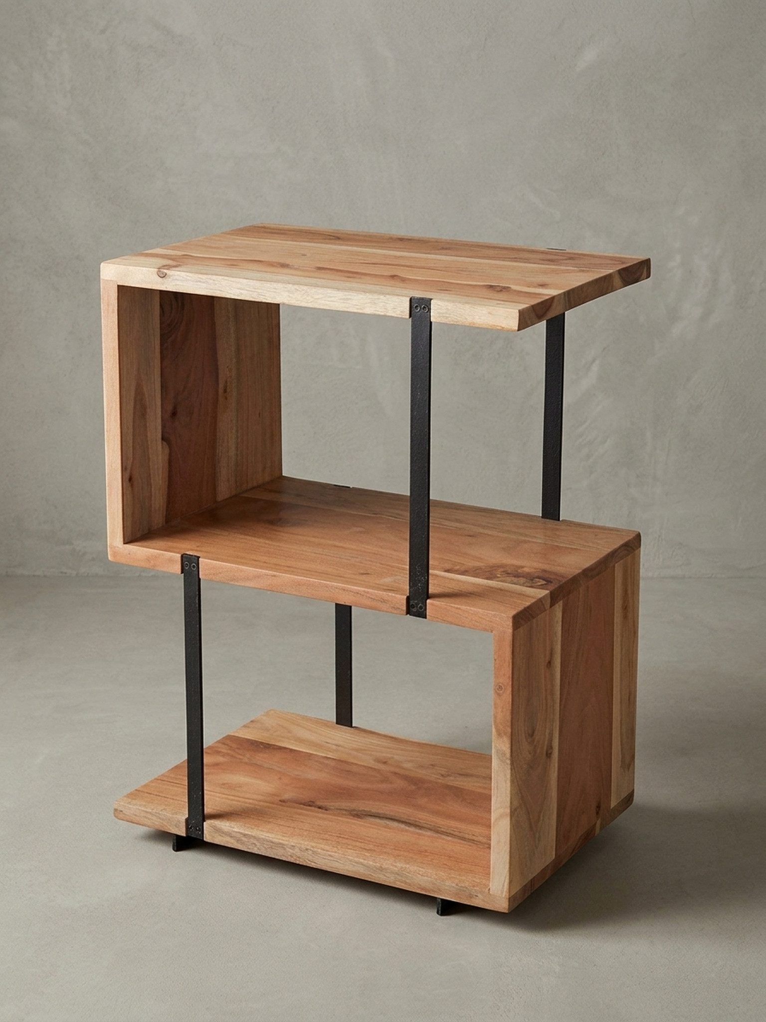 KADIMA DESIGN Beistelltisch Beistelltisch S-Form 45x60x30cm Akazie Metall Ablagetisch, Tischchen, Wohnzimmer Industrial, Holztisch mit Metallbeinen, Dekotisch Holz