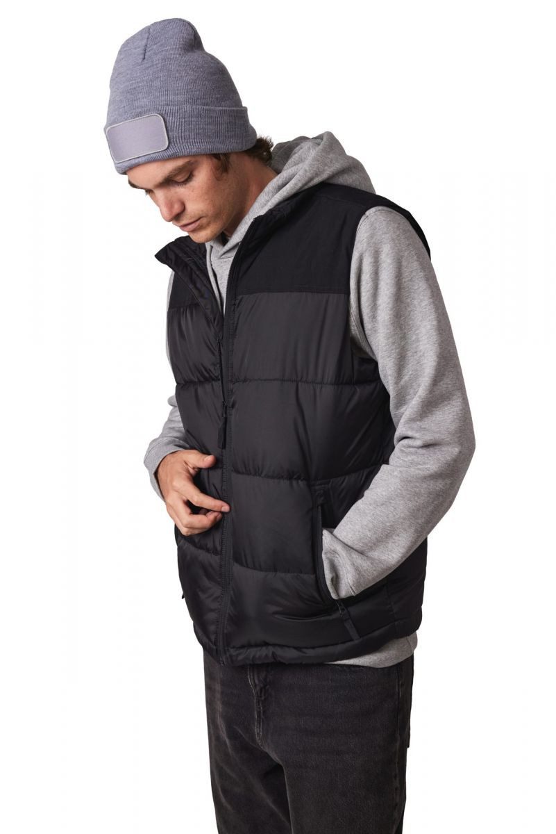 K-UP Bommelmütze Mütze mit Patch