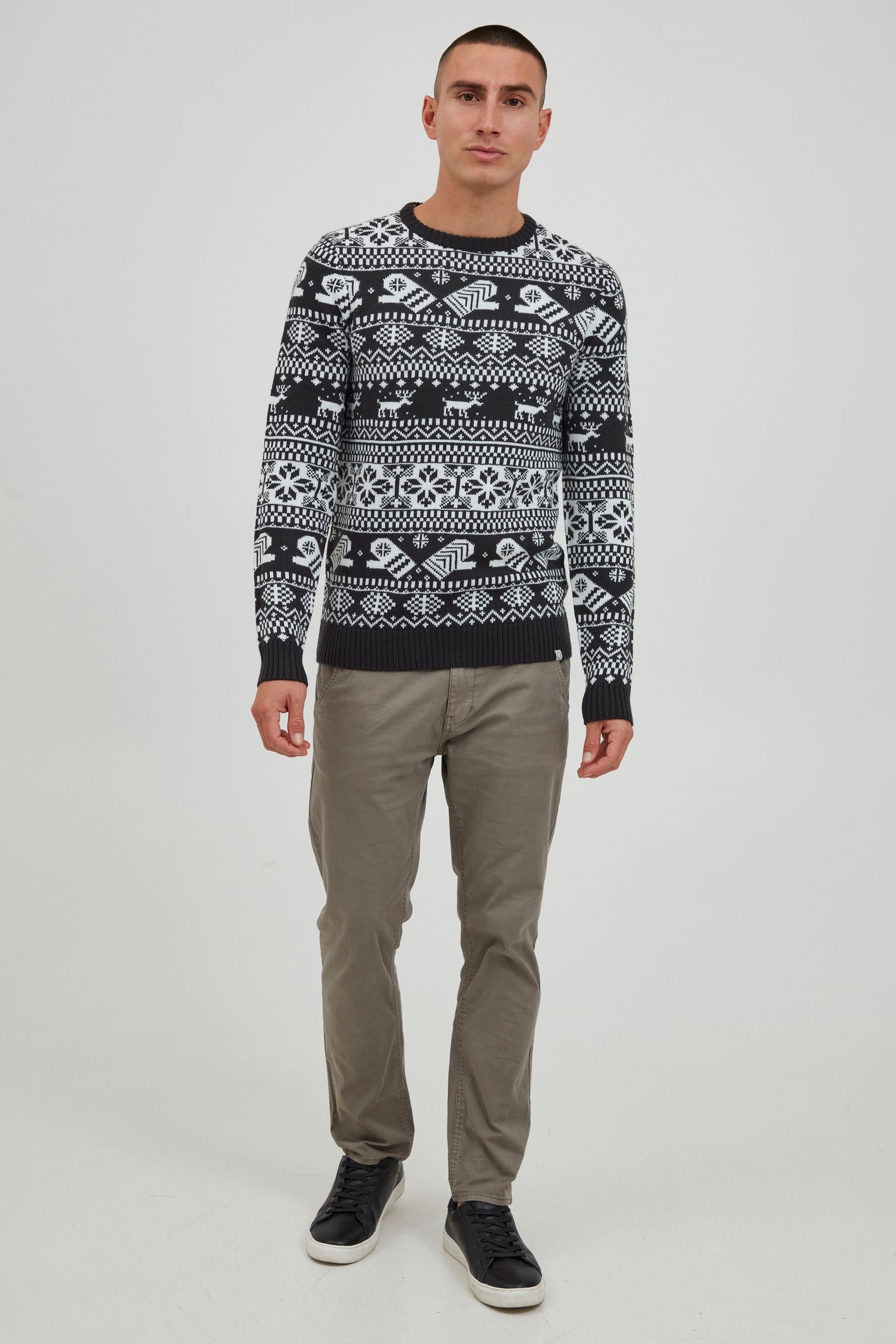 11 Project Norwegerpullover PRUwe XMAS Modischer Strickpullover mit winterlichem Muster
