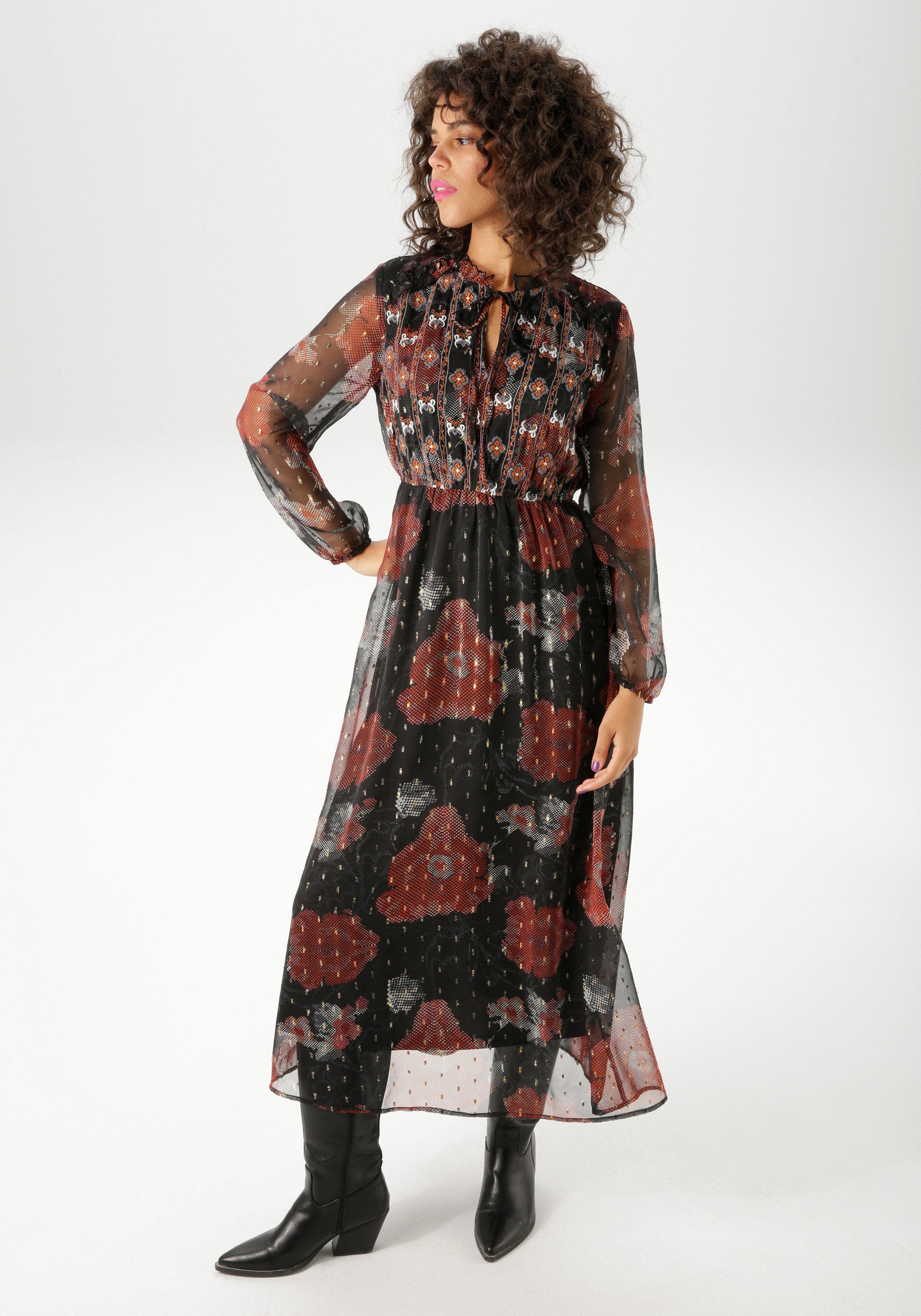 Aniston CASUAL Maxikleid aufwändig bestickt und mit Glitzerfäden verziert günstig online kaufen