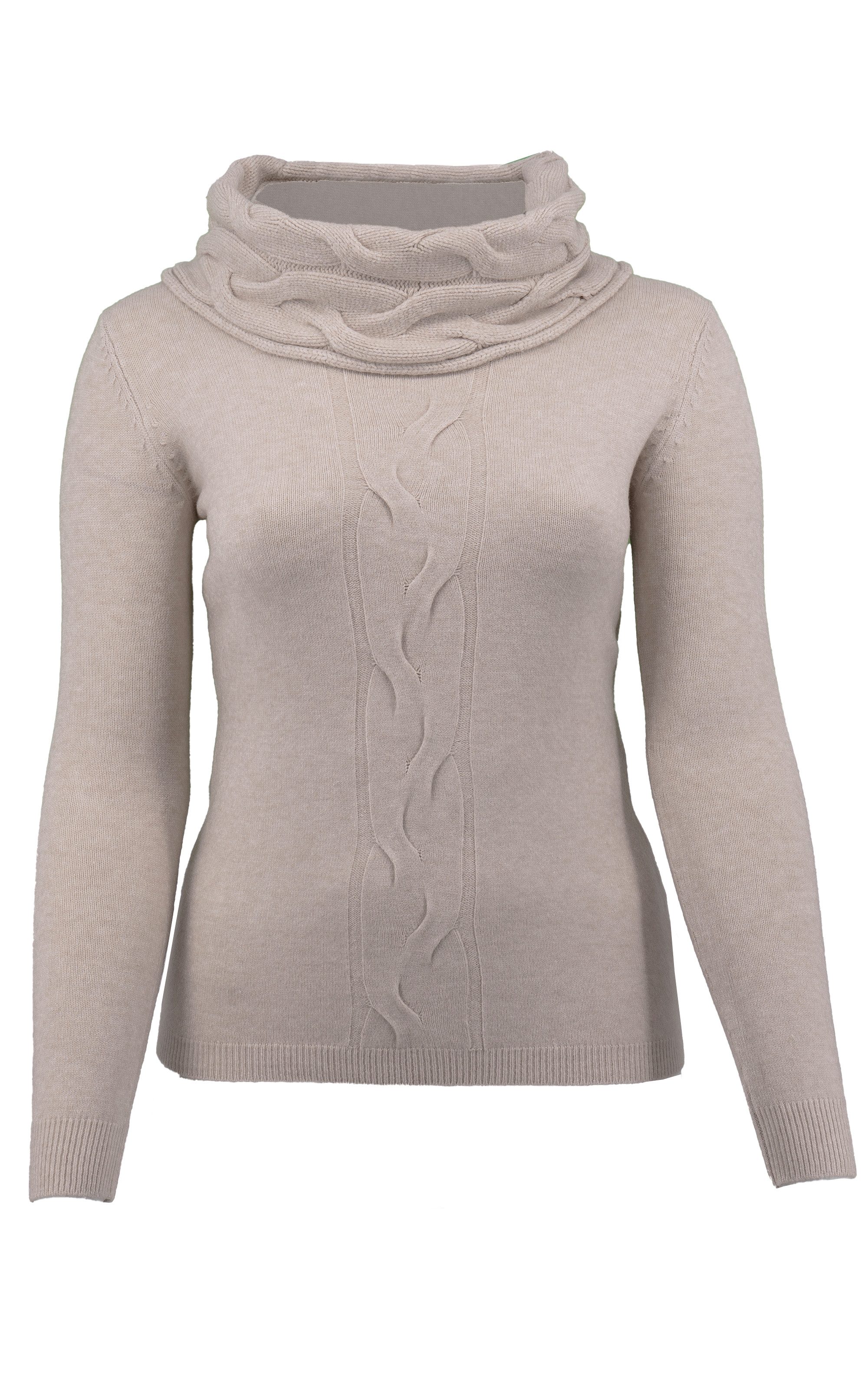 Strickpullover mit Zopfmusterdetail und einem passenden Schlauchschal